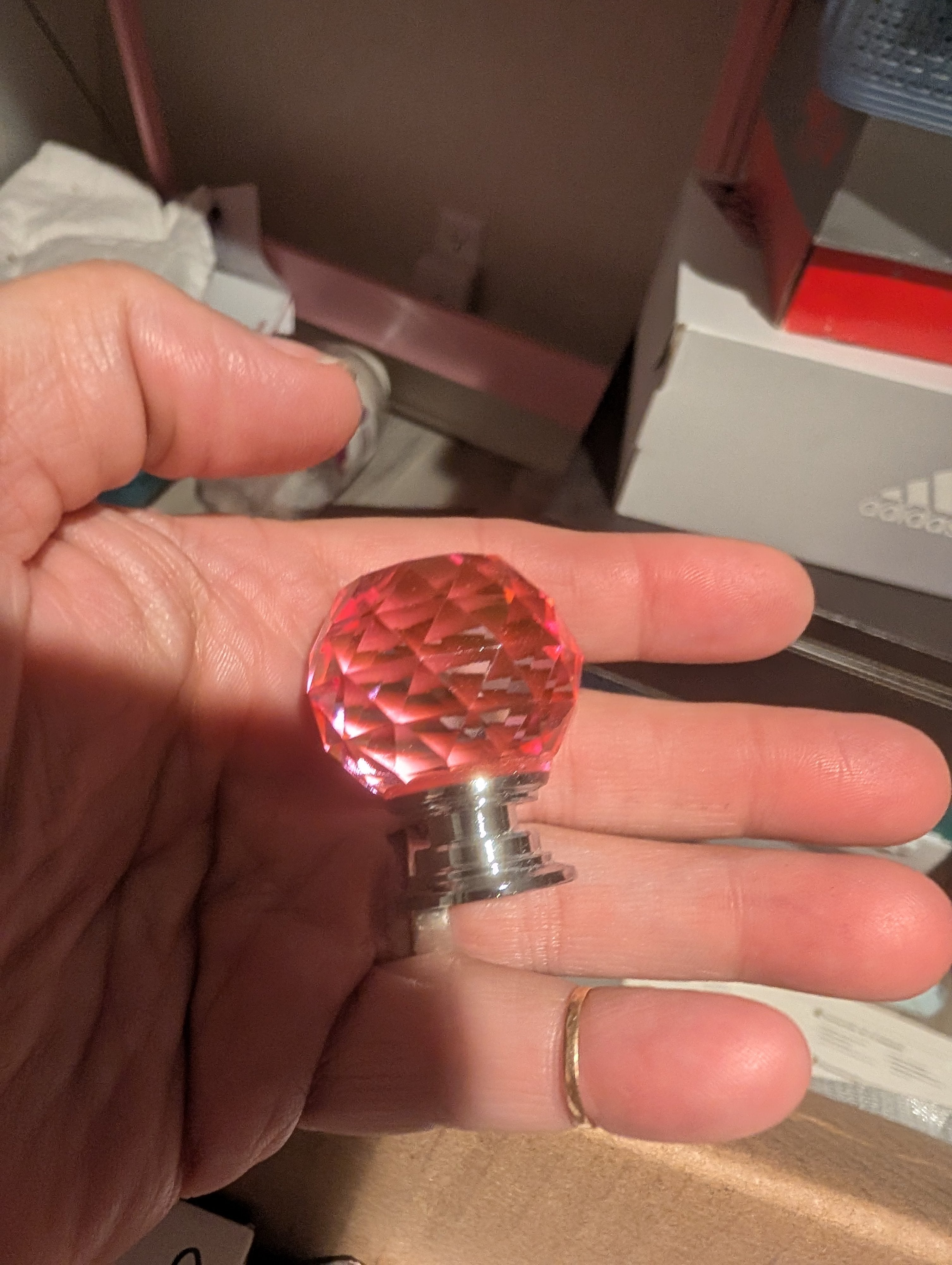 Set of 6 pink crystal drawer knobs with scews - Image 3