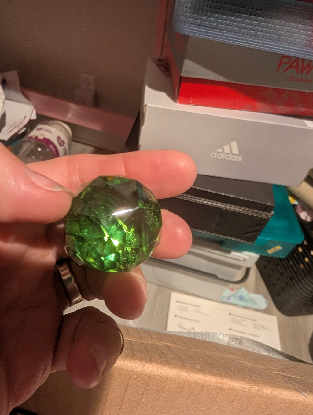 Set of 7 lime crystal drawer knobs with scews - Image 2