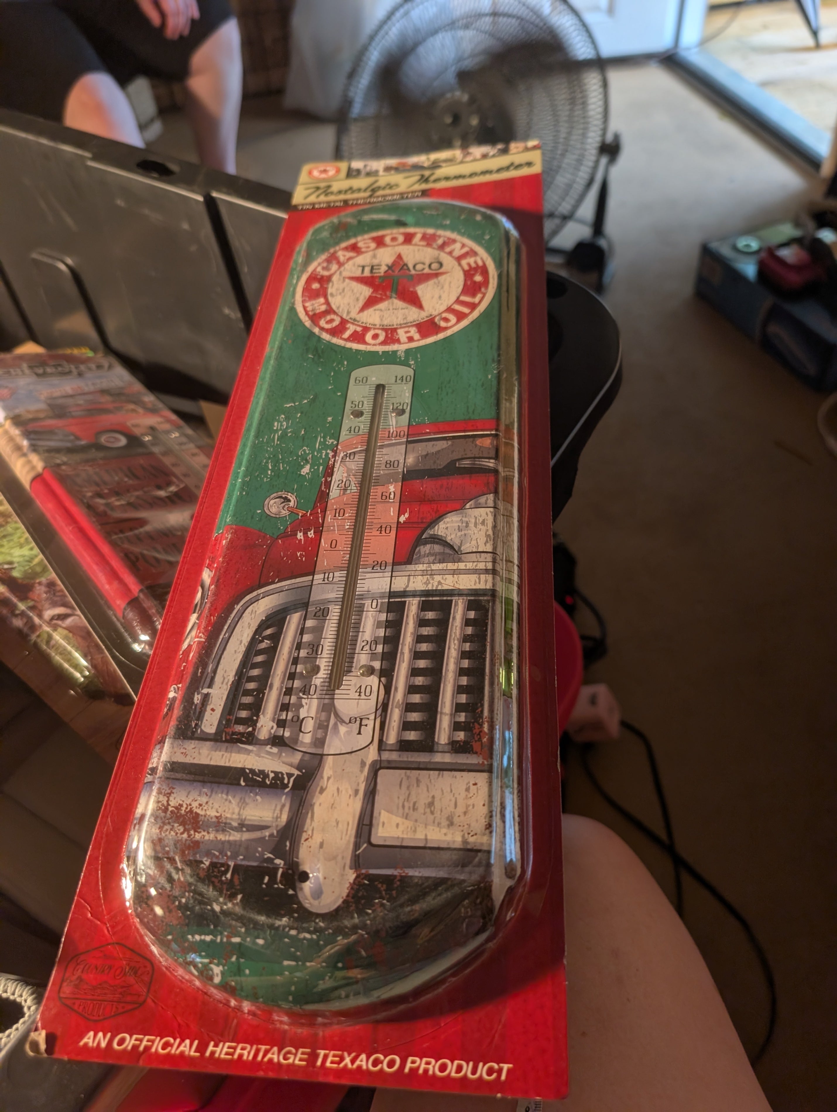 Texaco Nostalgic Tin Metal Thermometer - Image 2