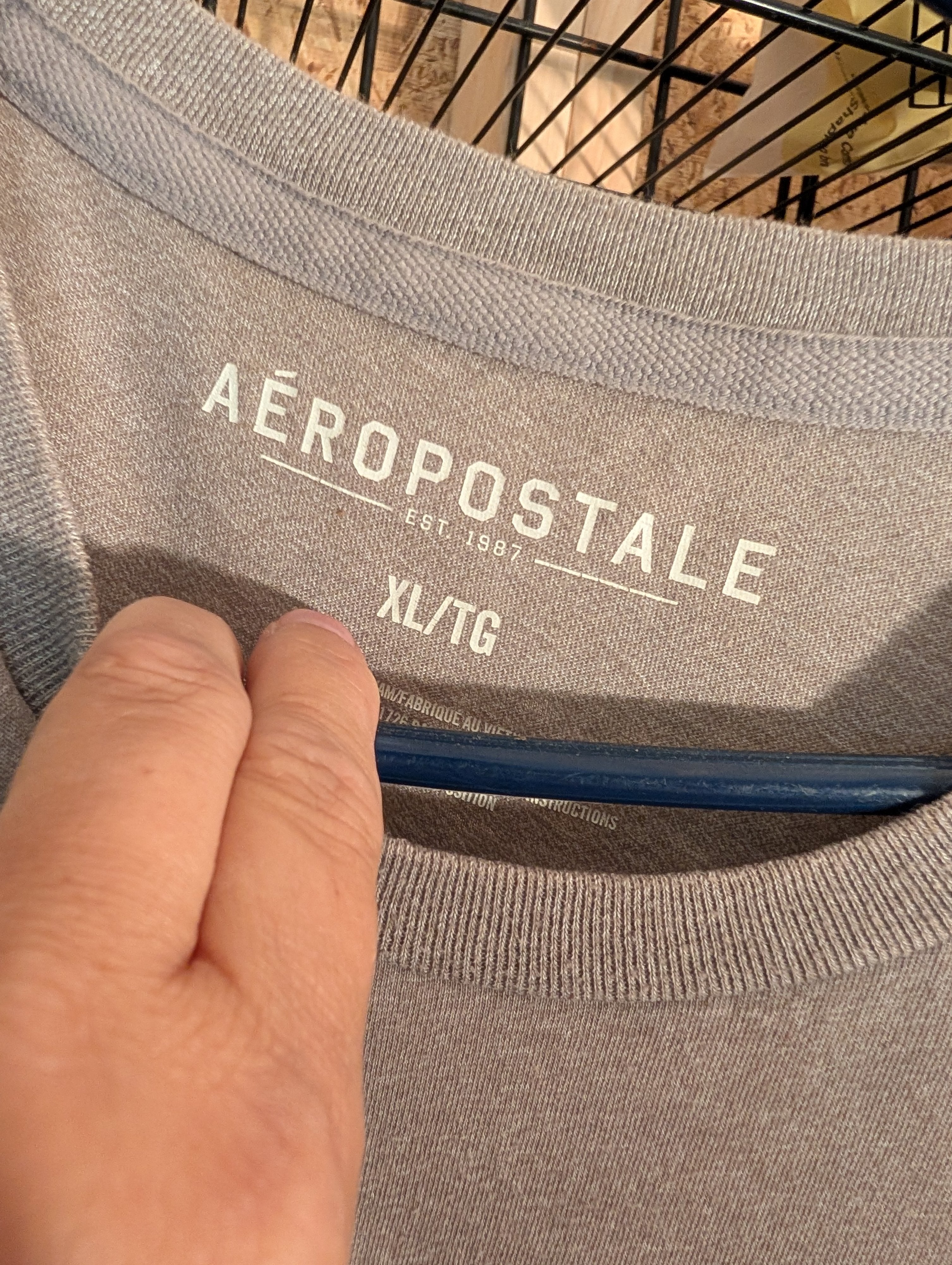 Aeropostale Men's Graphic T-Shirt XL Grey - Image 3