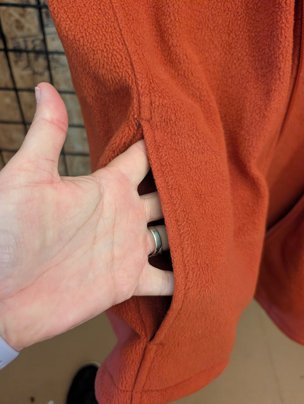 Woolrich Men's Fleece Vest Orange Size M - Image 3
