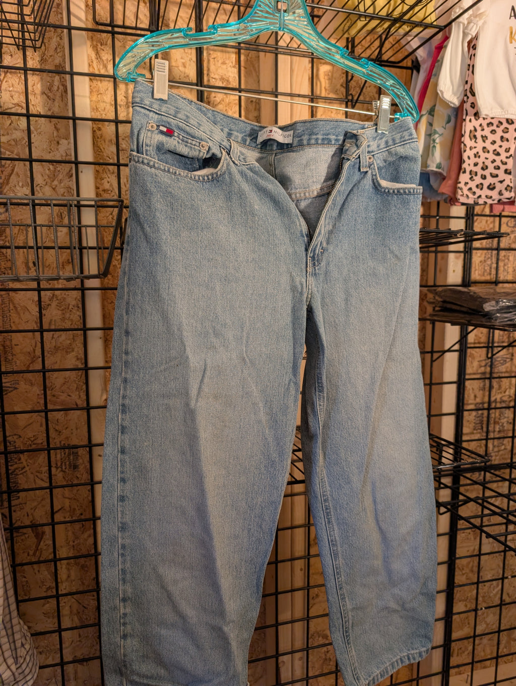 Tommy Hilfiger Women's Jeans Size 10 Light Wash - Image 1