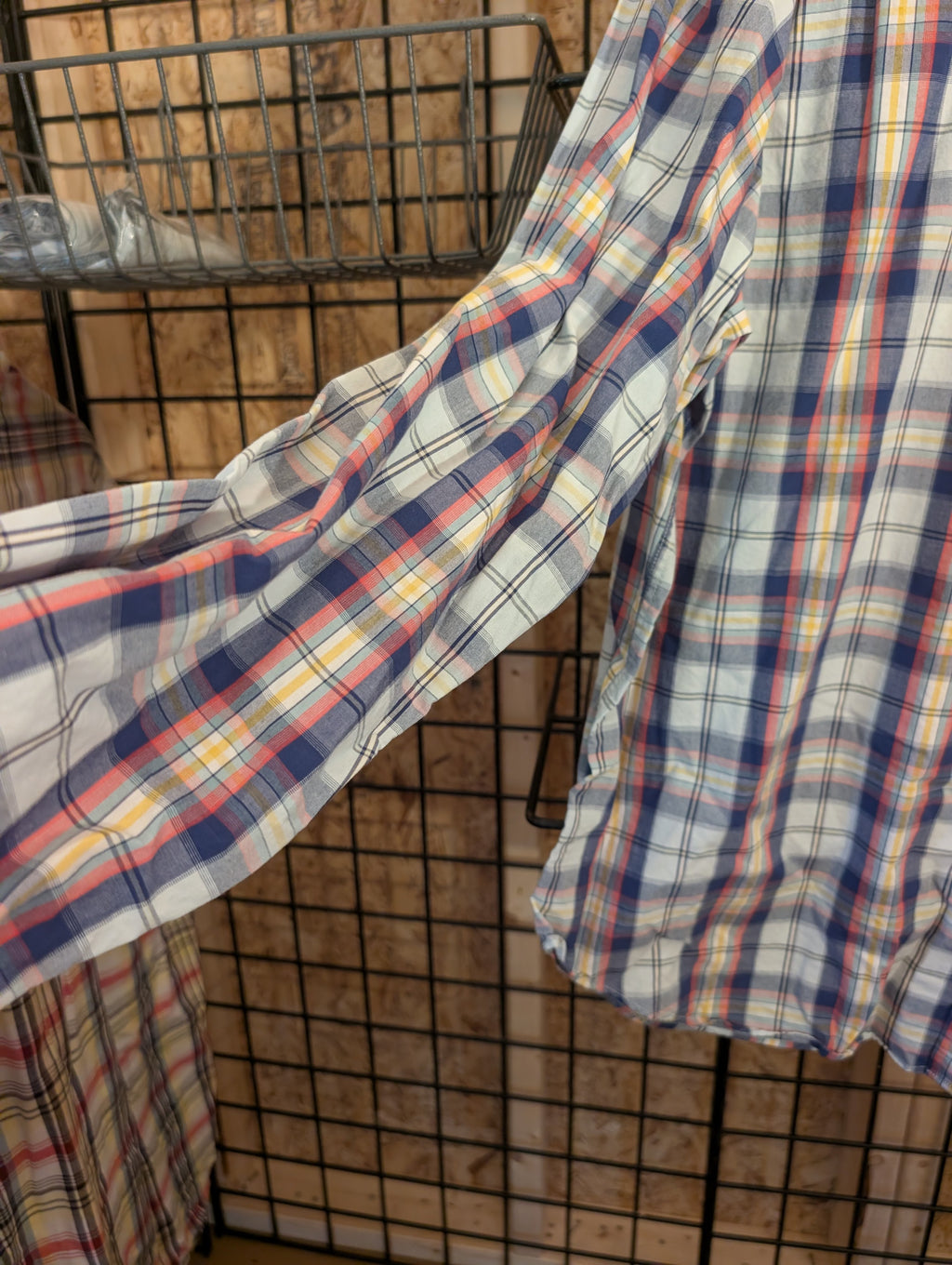 Nautica Men's Plaid Button-Down Shirt XXL - Image 3