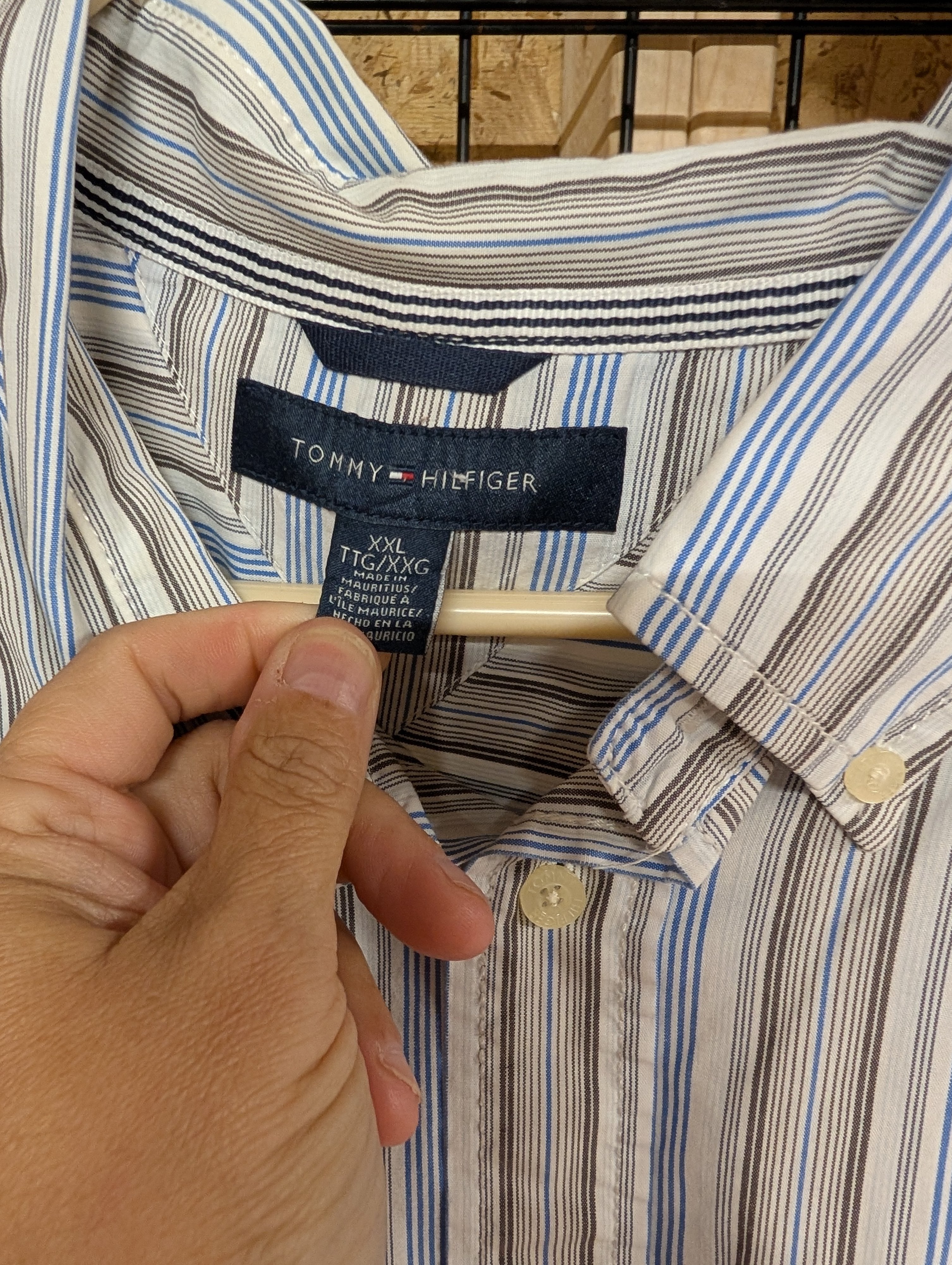 Tommy Hilfiger Men's Striped Button-Up Shirt XXL - Image 2