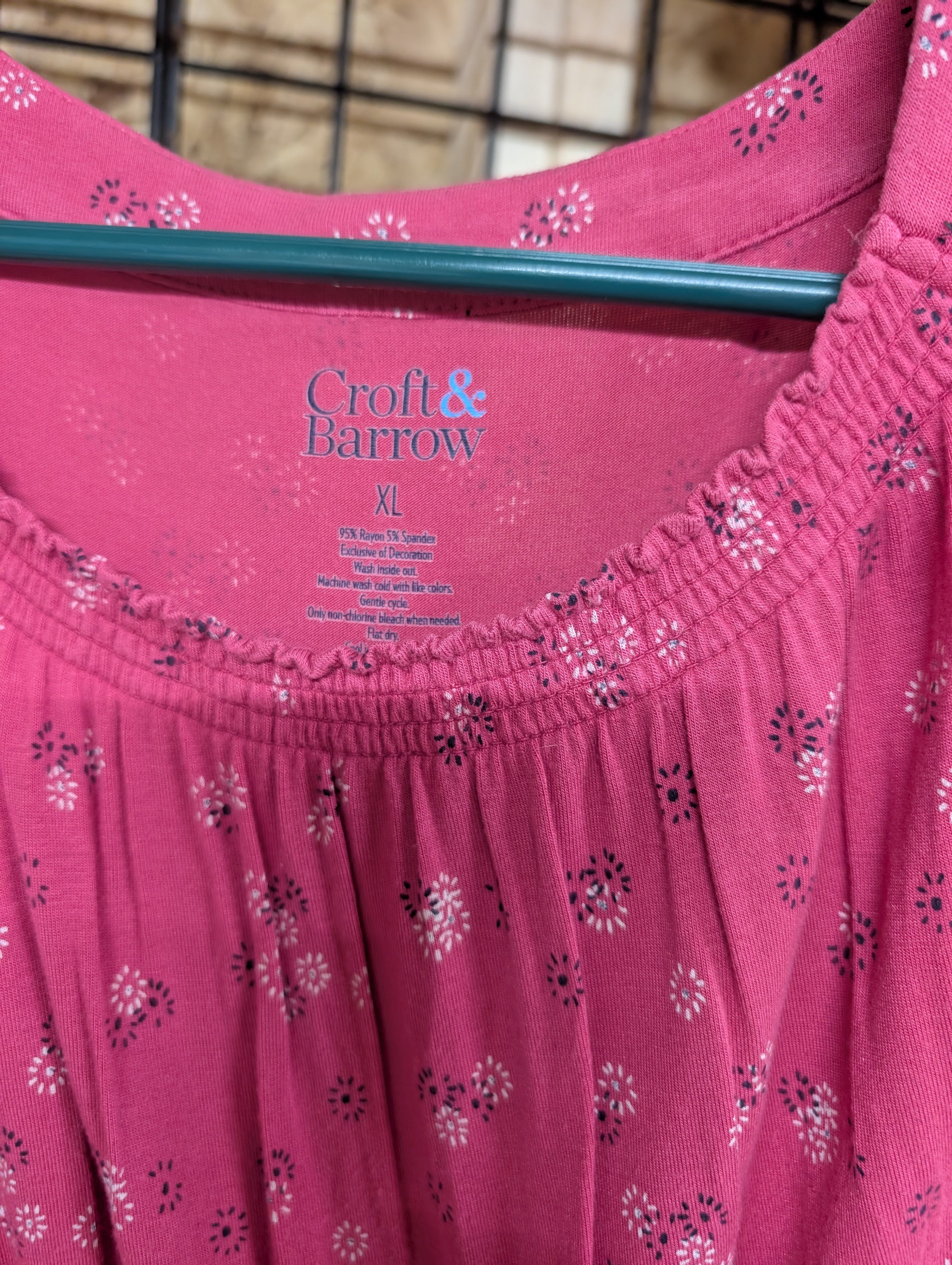Croft & Barrow Pink Floral Top XL - Image 2