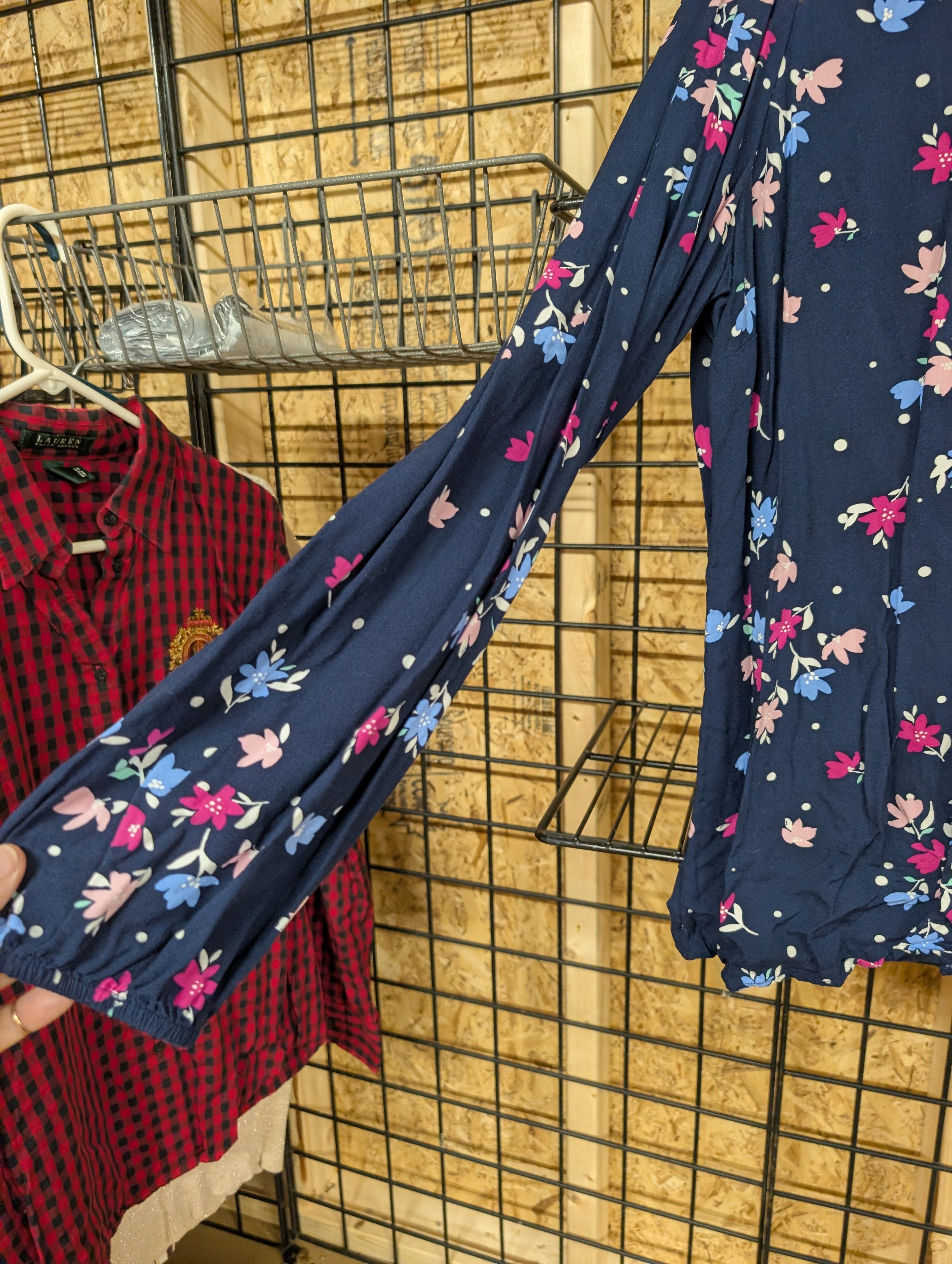 Kim Rogers Floral Blouse XL Navy Long Sleeve - Image 4