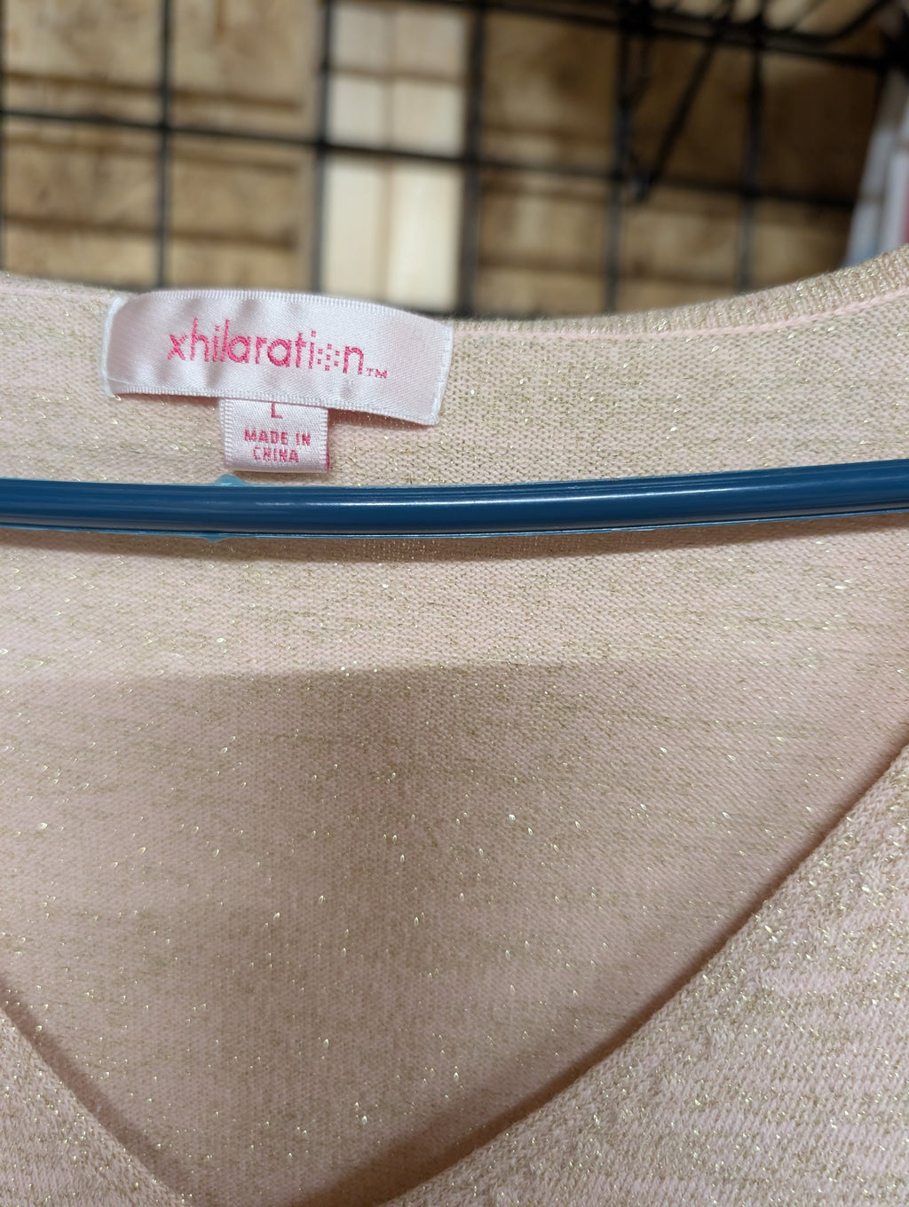 Xhilaration Beige V-Neck Sleeveless Top Size L - Image 2