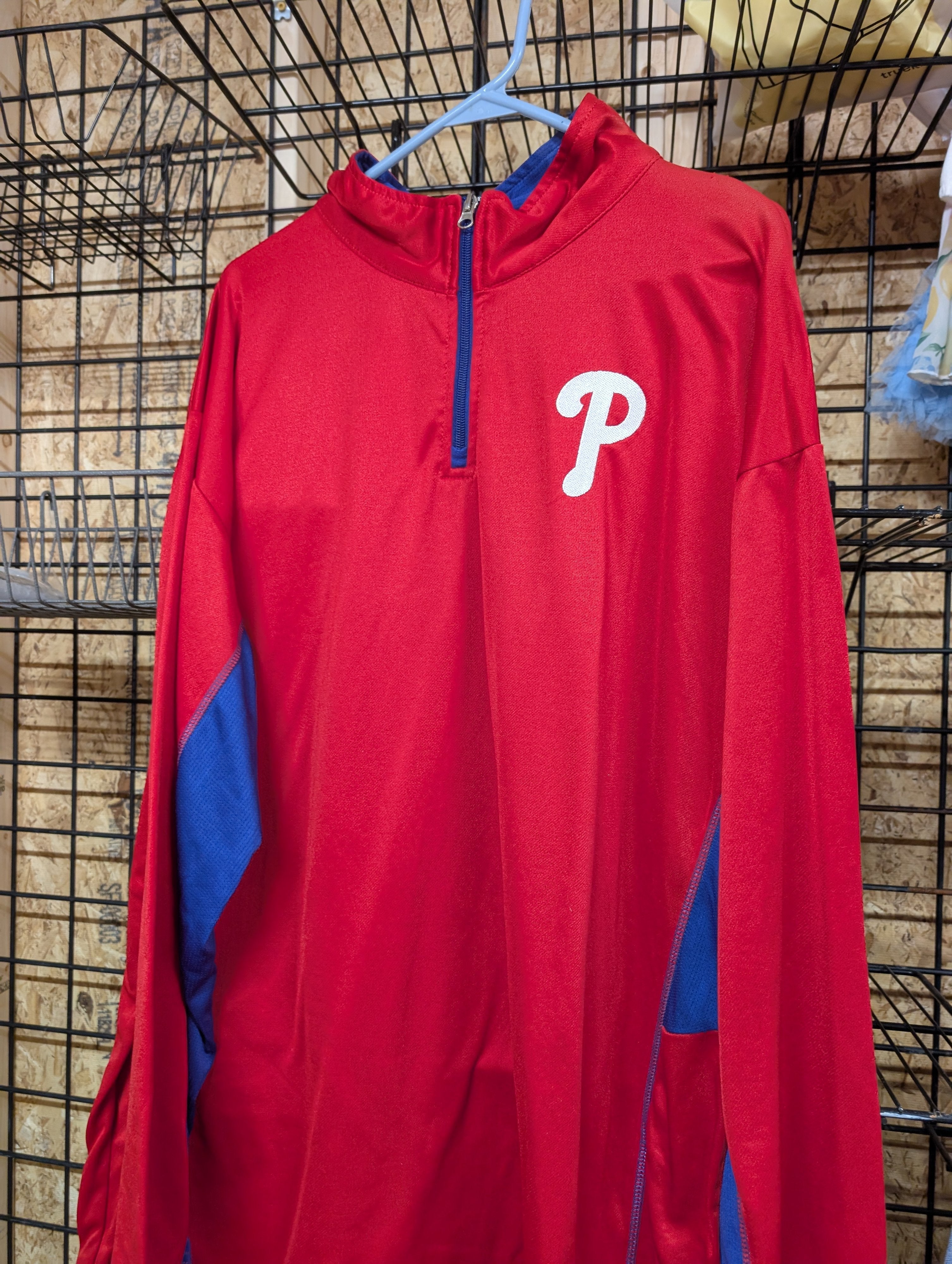 MLB Genuine Merchandise Red Pullover 2XLT - Image 1