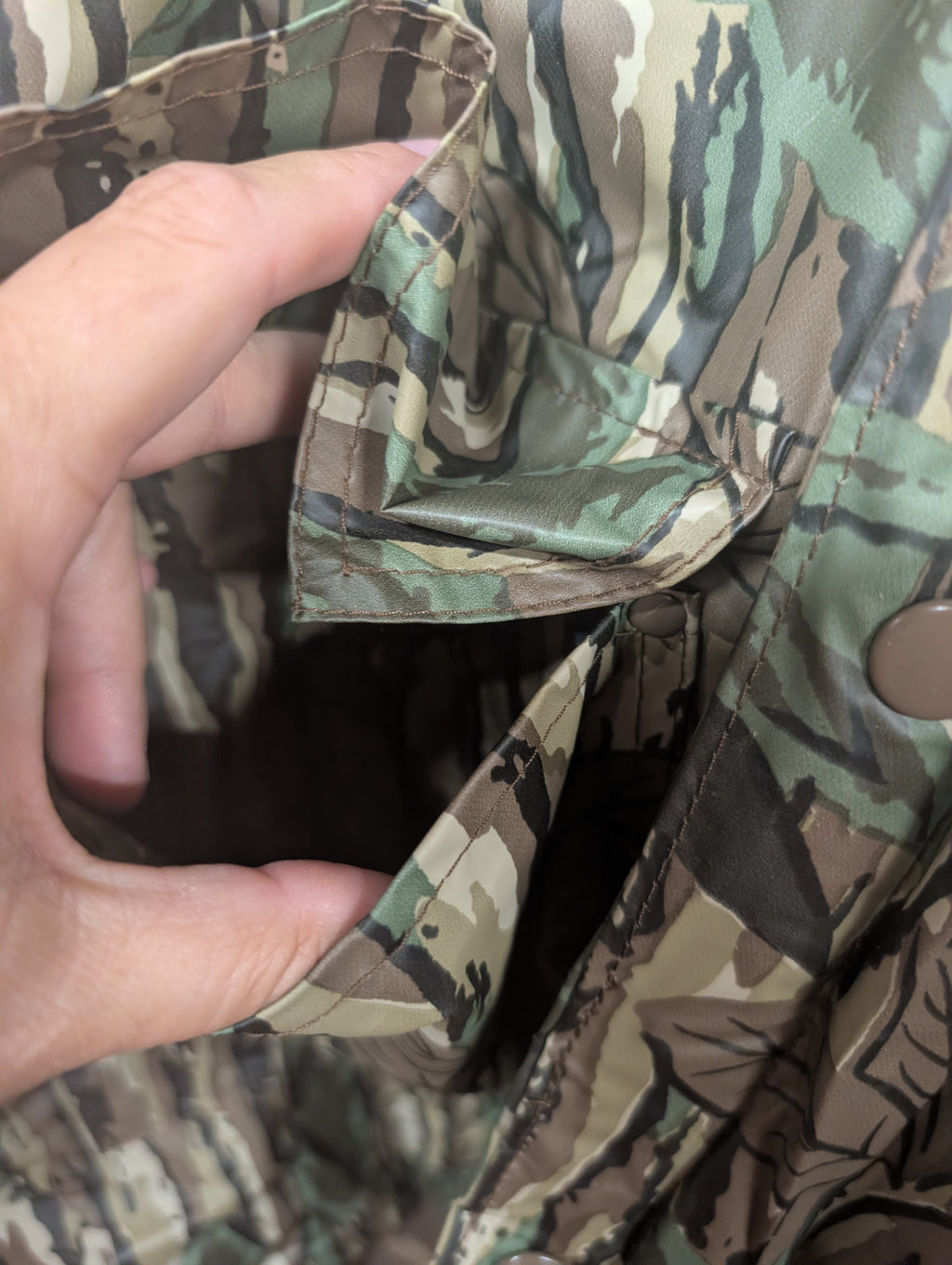 Realtree XL Lined Rain Coat Camouflage - Image 2