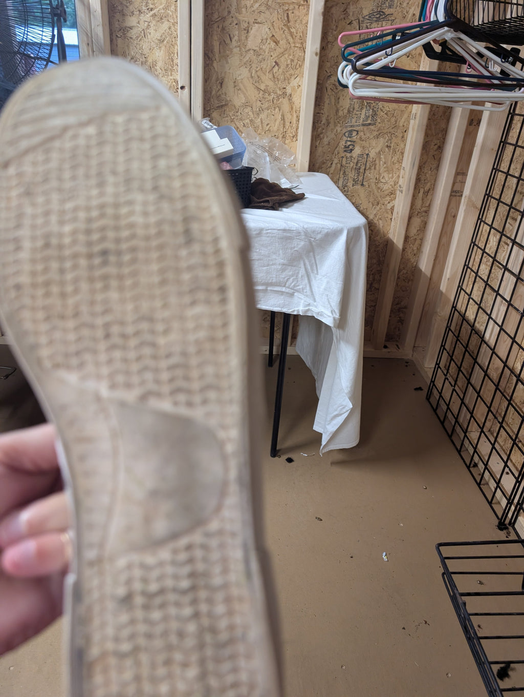 Tommy Bahama Camo Slip-On Sneakers Size 10 - Image 5
