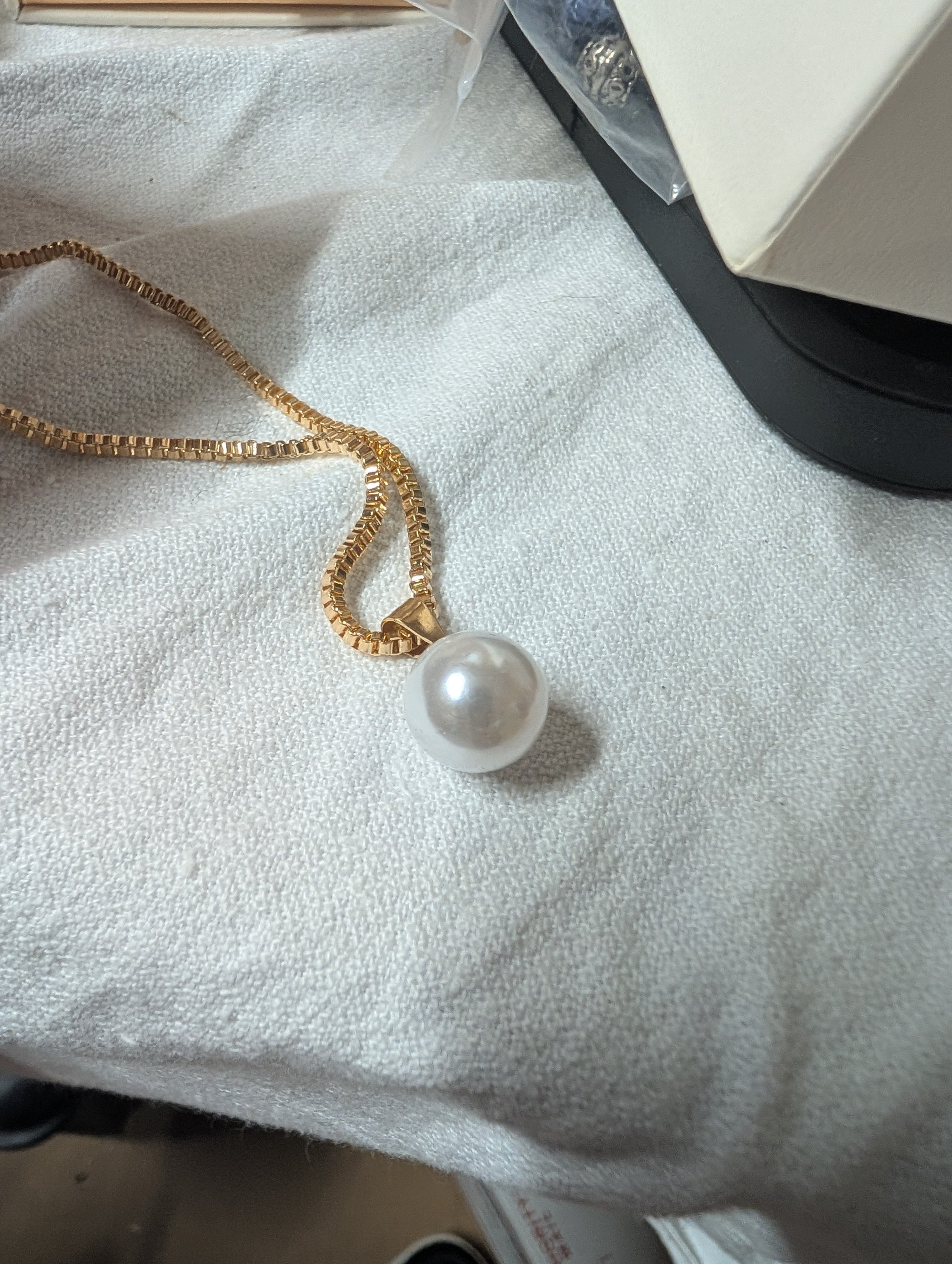 Solarié Pearl Pendant Necklace Gold Chain - Image 4