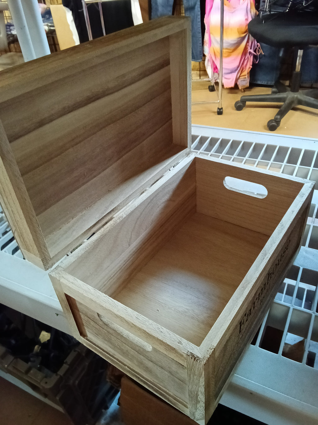 Farmhouse Wooden Storage Box with Lid - Image 3