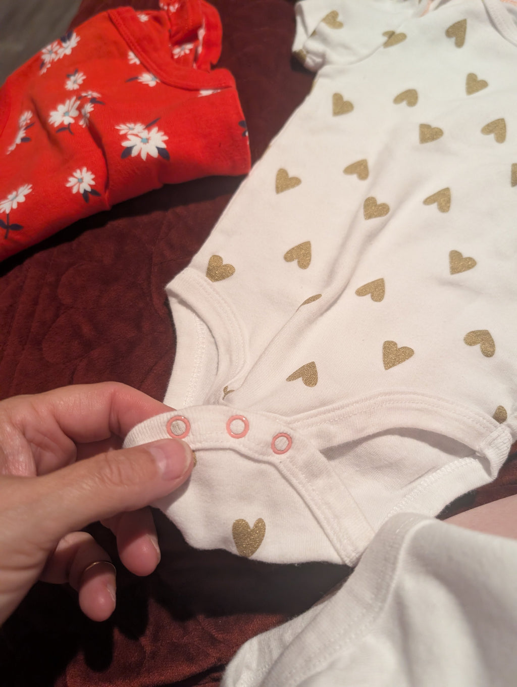 Cloud Island Baby Bodysuit 3-6M Gold Heart Print - Image 2