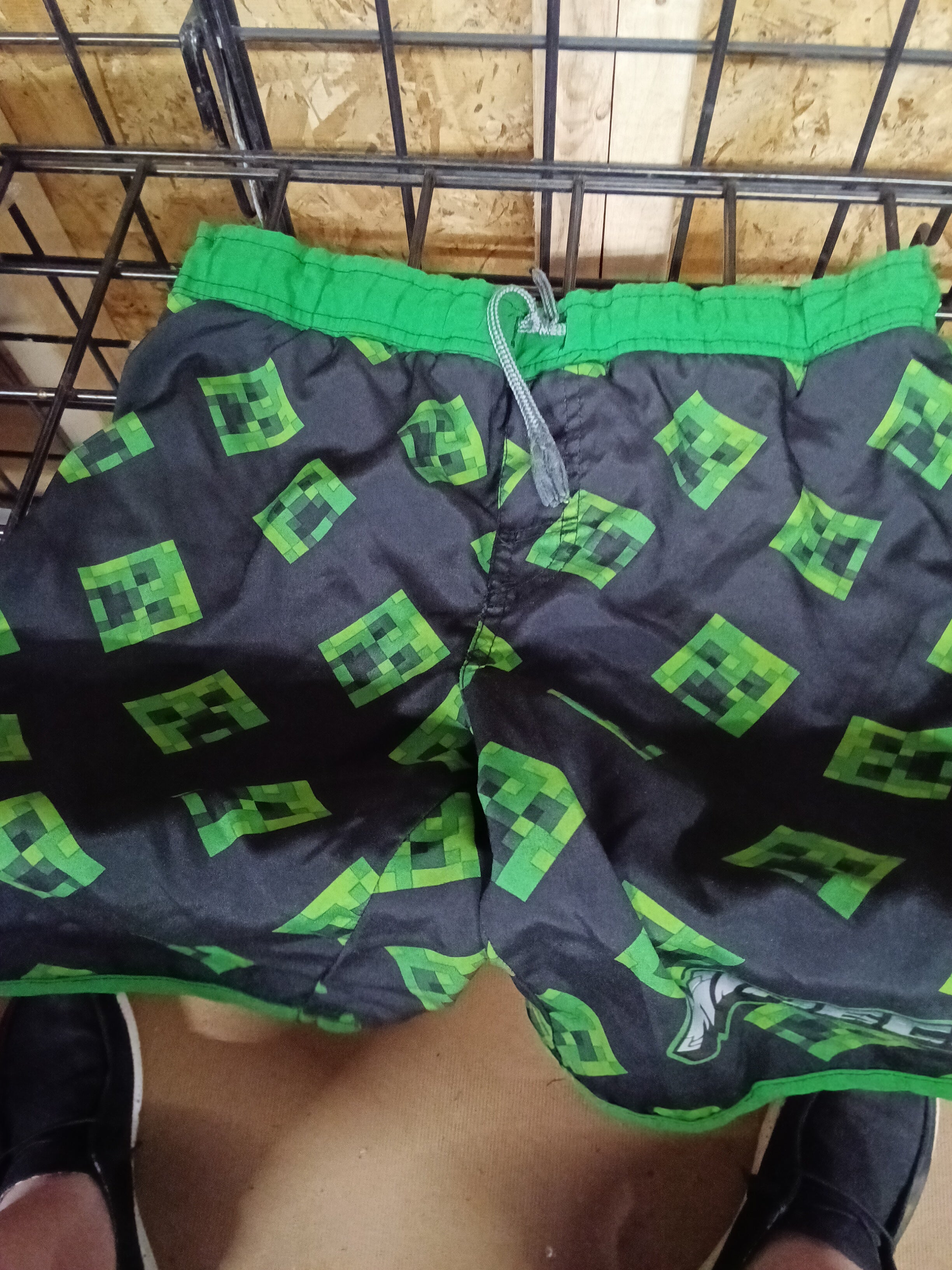 Minecraft Boys' Swim Trunks Green Creeper Print Size 10/12 - Image 3