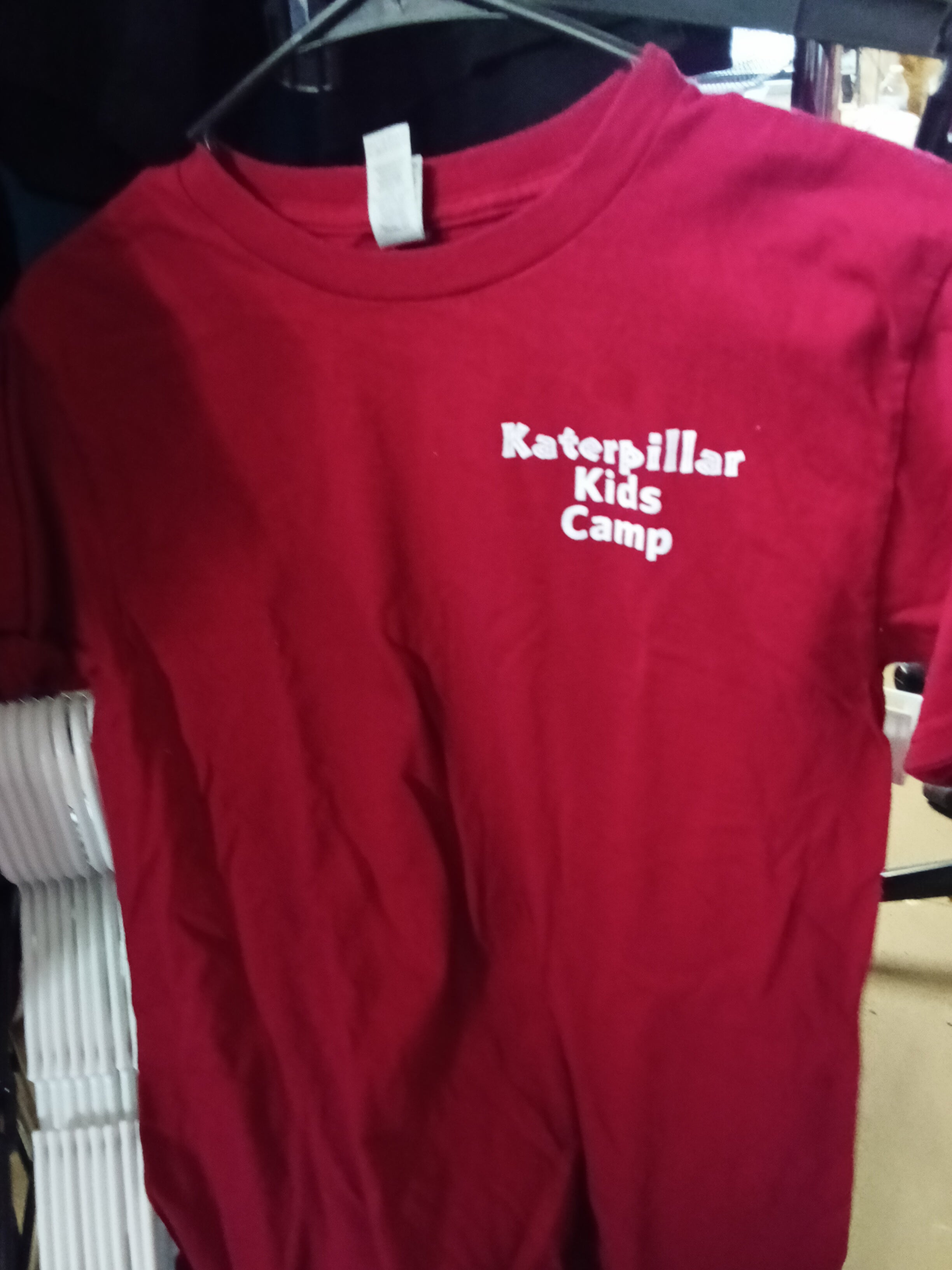 Gildan Red Katerpillar Kids Camp T-Shirt Medium - Image 1