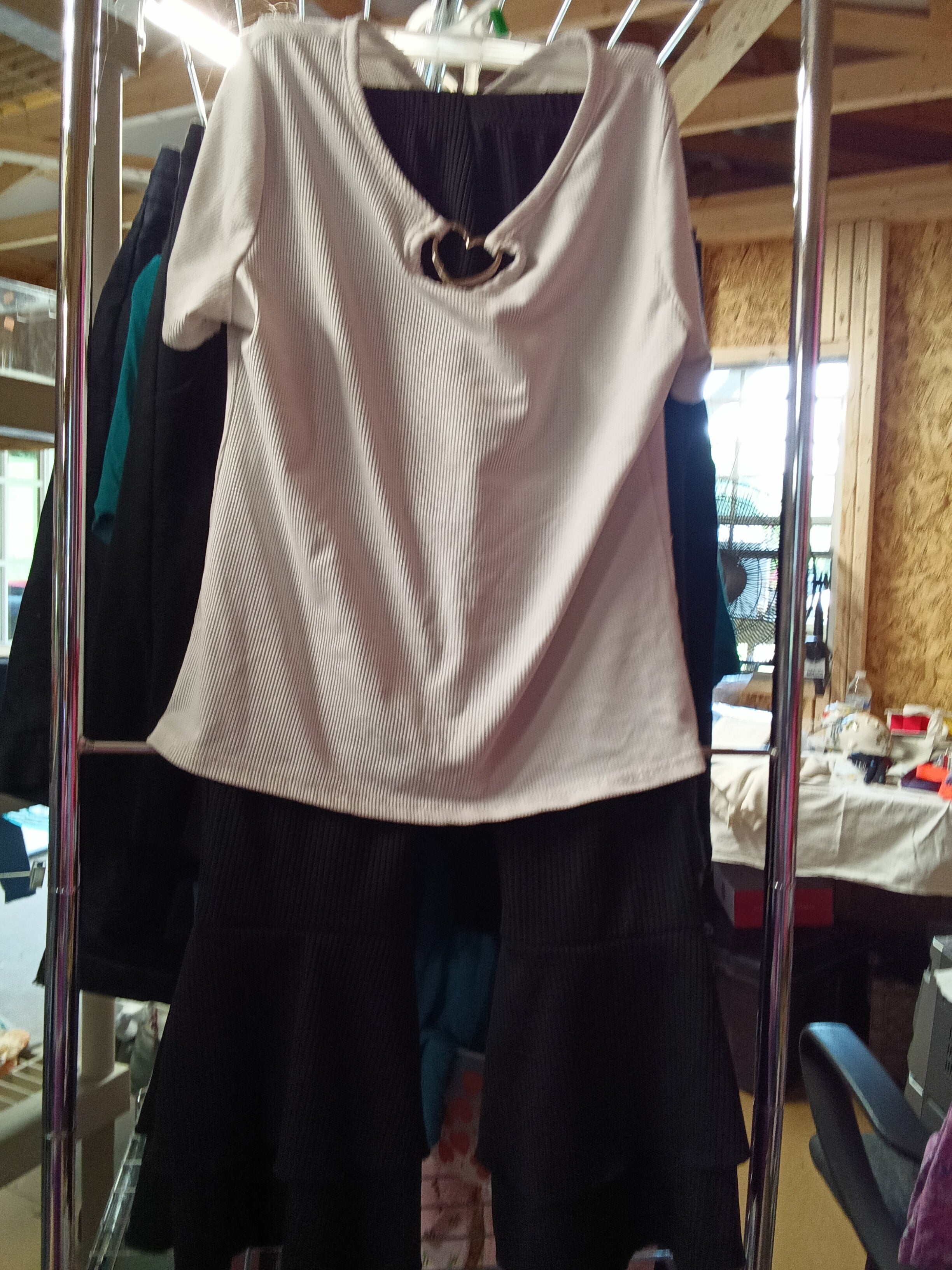 Dream Girl White Top with Heart Detail Size L - Image 1