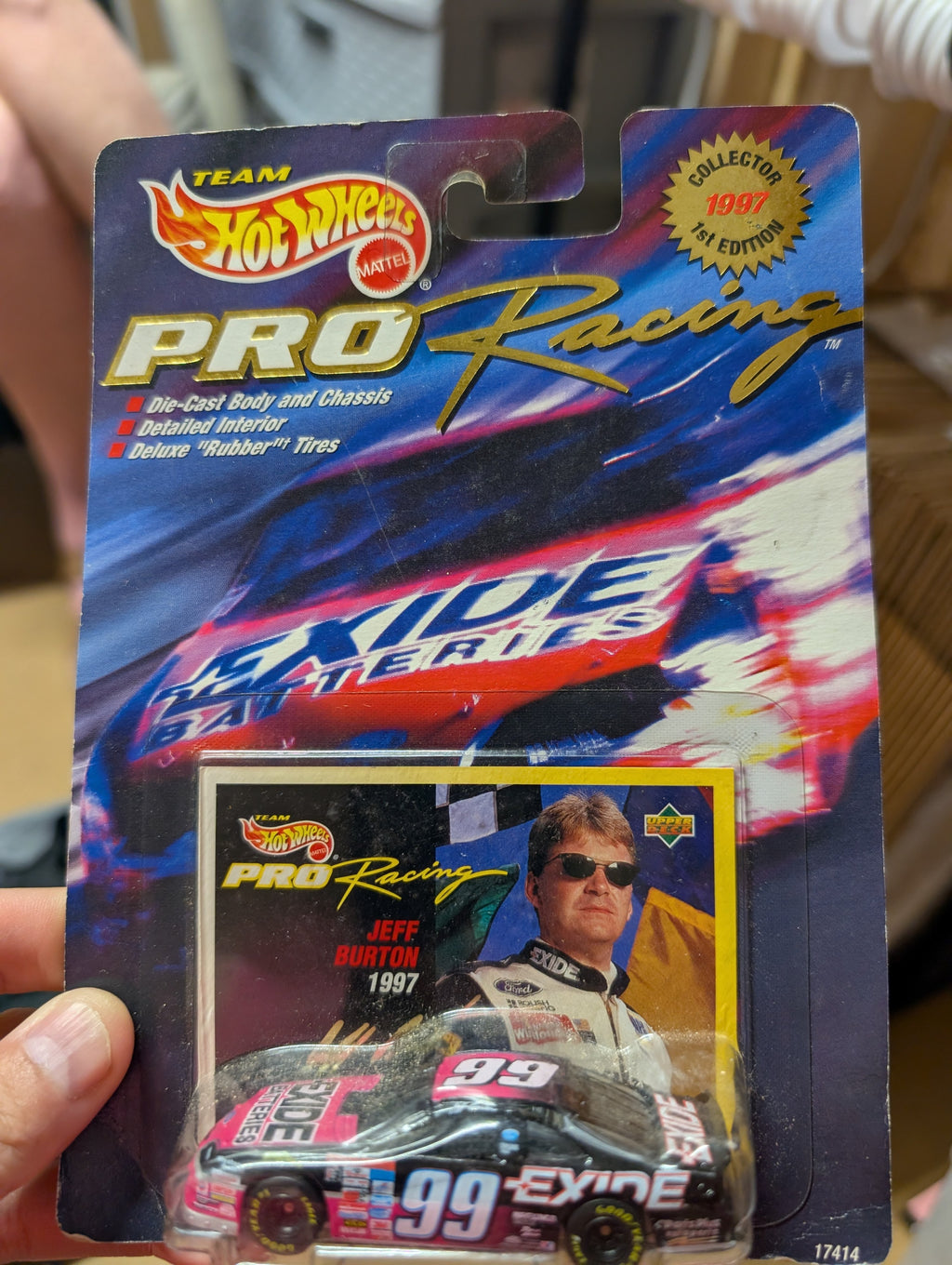 Hot Wheels 1997 1st Edition Bobby Hamilton #43 Pro Racing Short Track 1:64 Scale Die Cast Car - Image 4