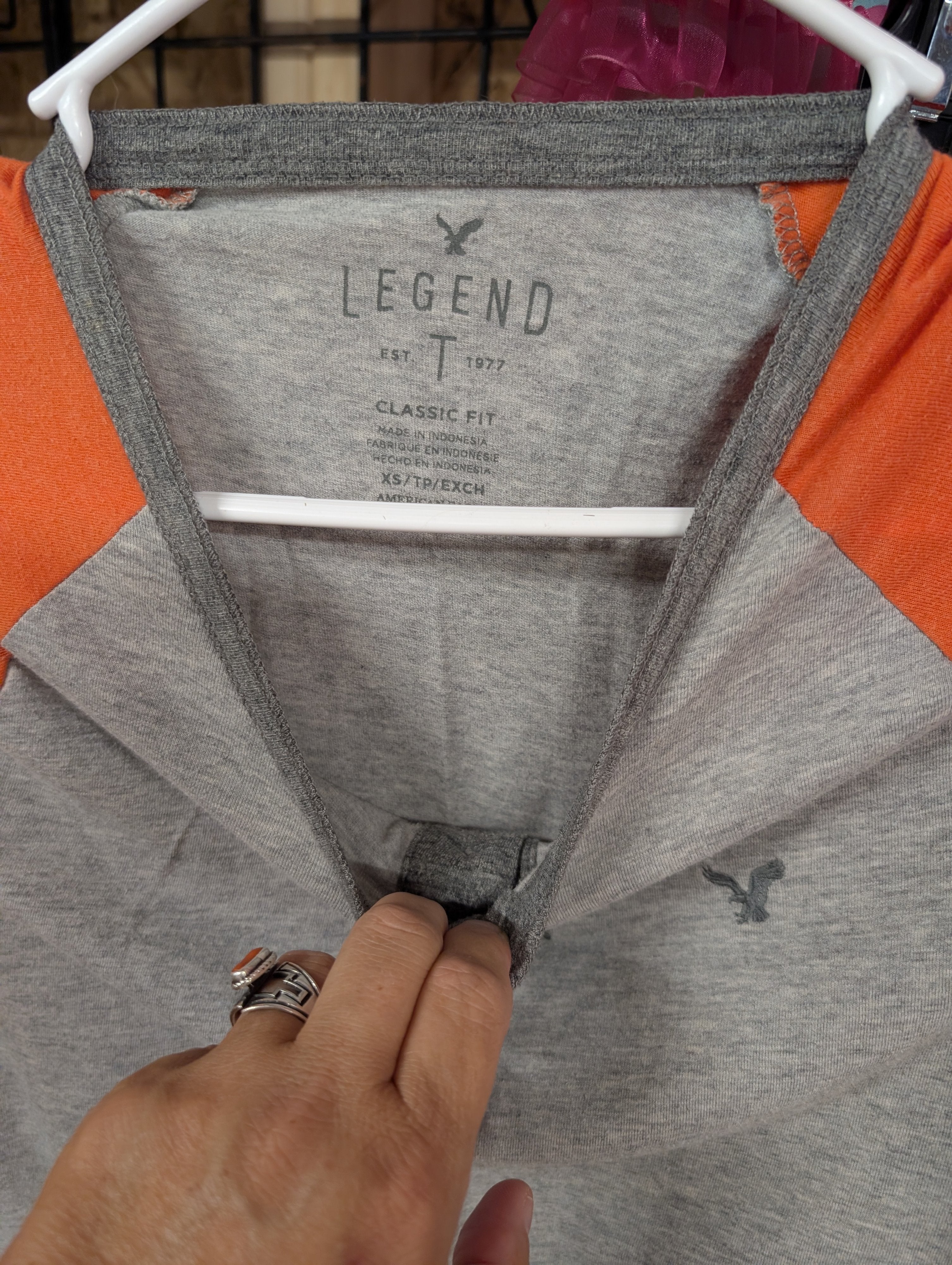 American Eagle Legend T Classic Fit Henley Shirt XS - Image 2