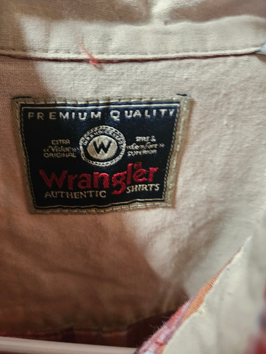 Wrangler Men's Plaid Button-Up Shirt Size S - Image 3