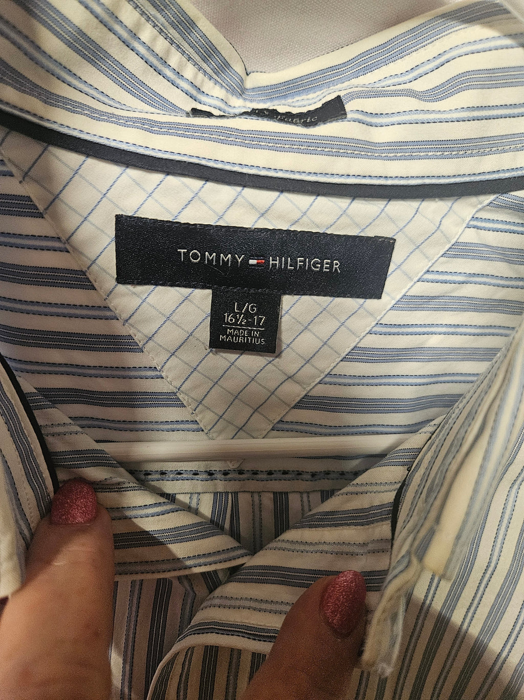 Tommy Hilfiger Men's Striped Dress Shirt L/G 16.5-17 - Image 2