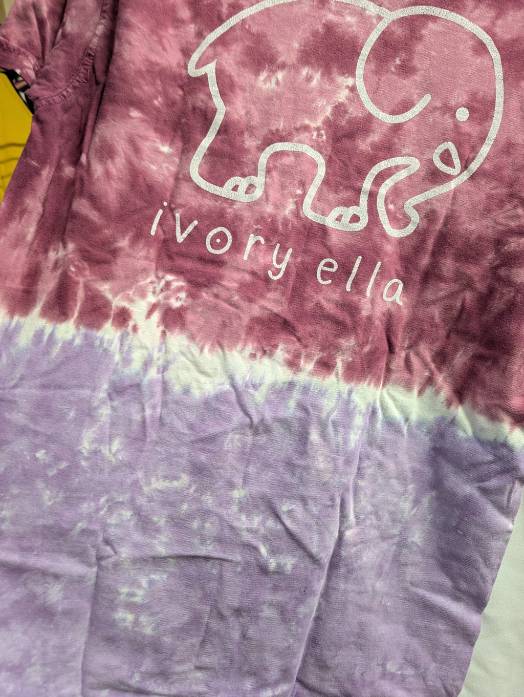 Ivory Ella Tie-Dye T-Shirt Small - Image 3