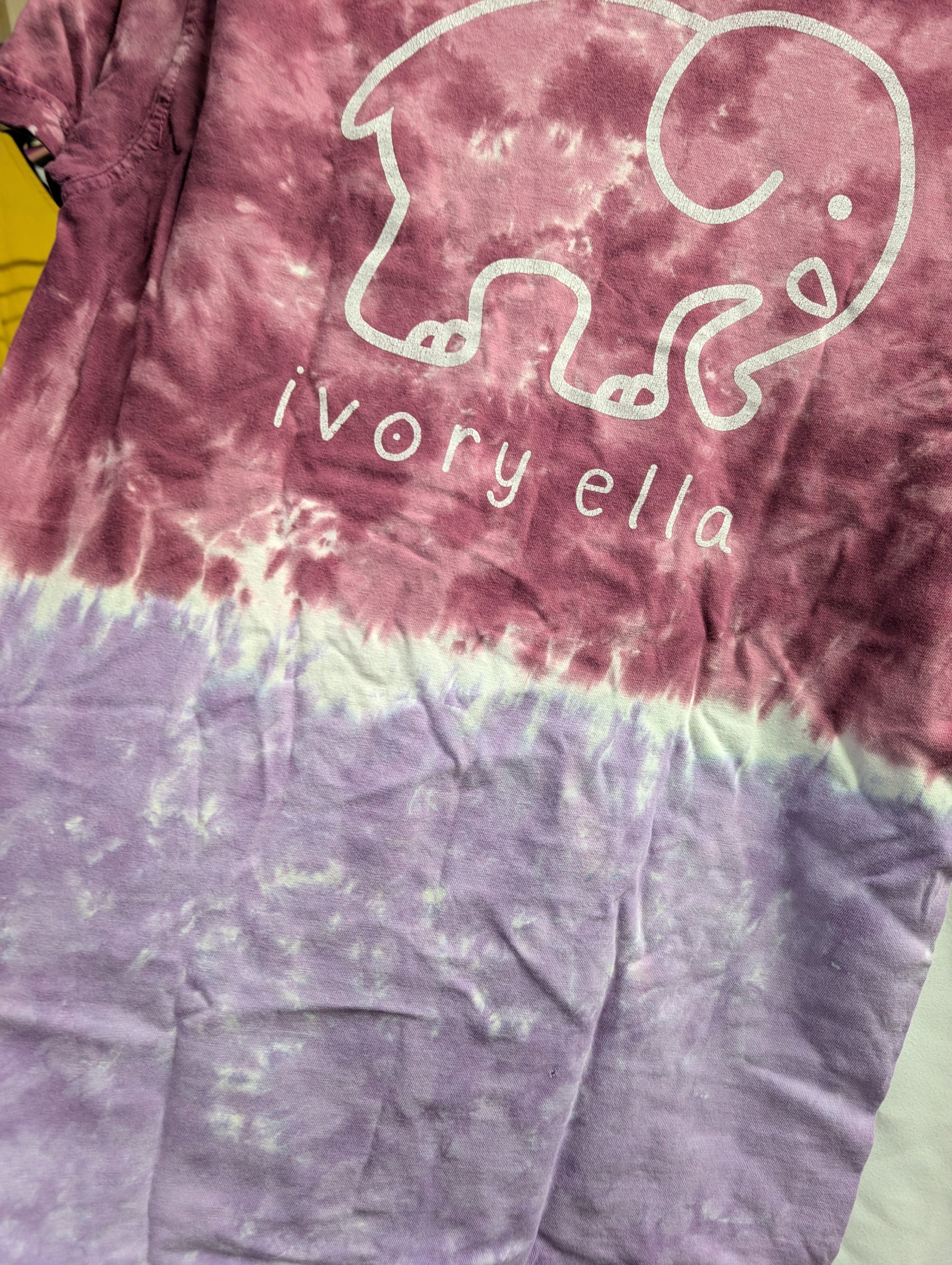 Ivory Ella Tie-Dye T-Shirt Small - Image 3