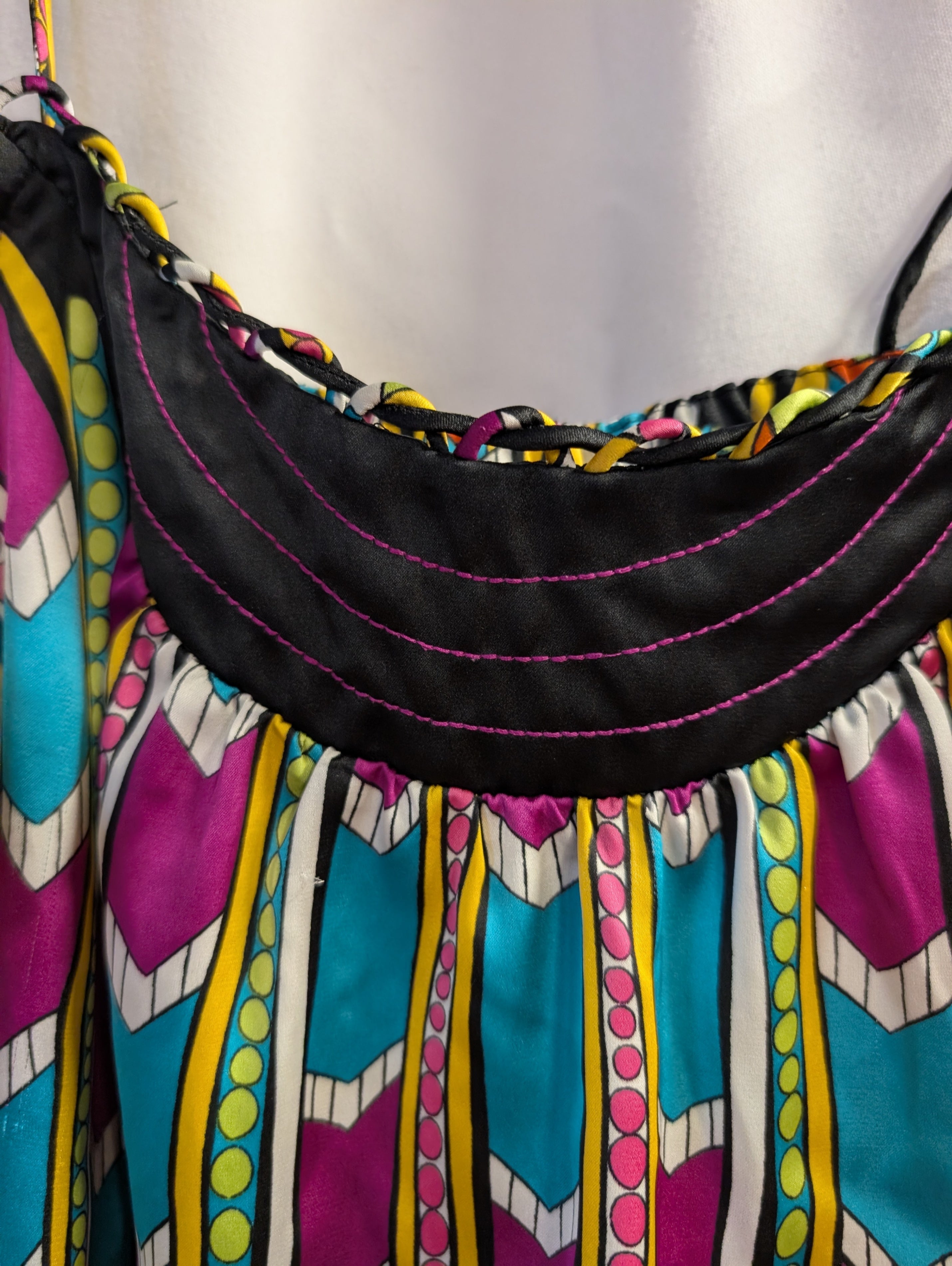 Colorful Sleeveless Top with Geometric Print size L - Image 5