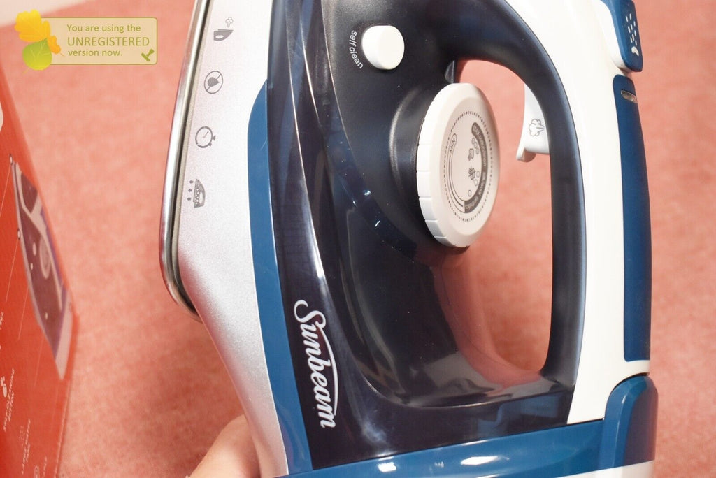 Sunbeam 1700W Steam Iron with Retractable Cord and Shot of Steam Feature - Image 4