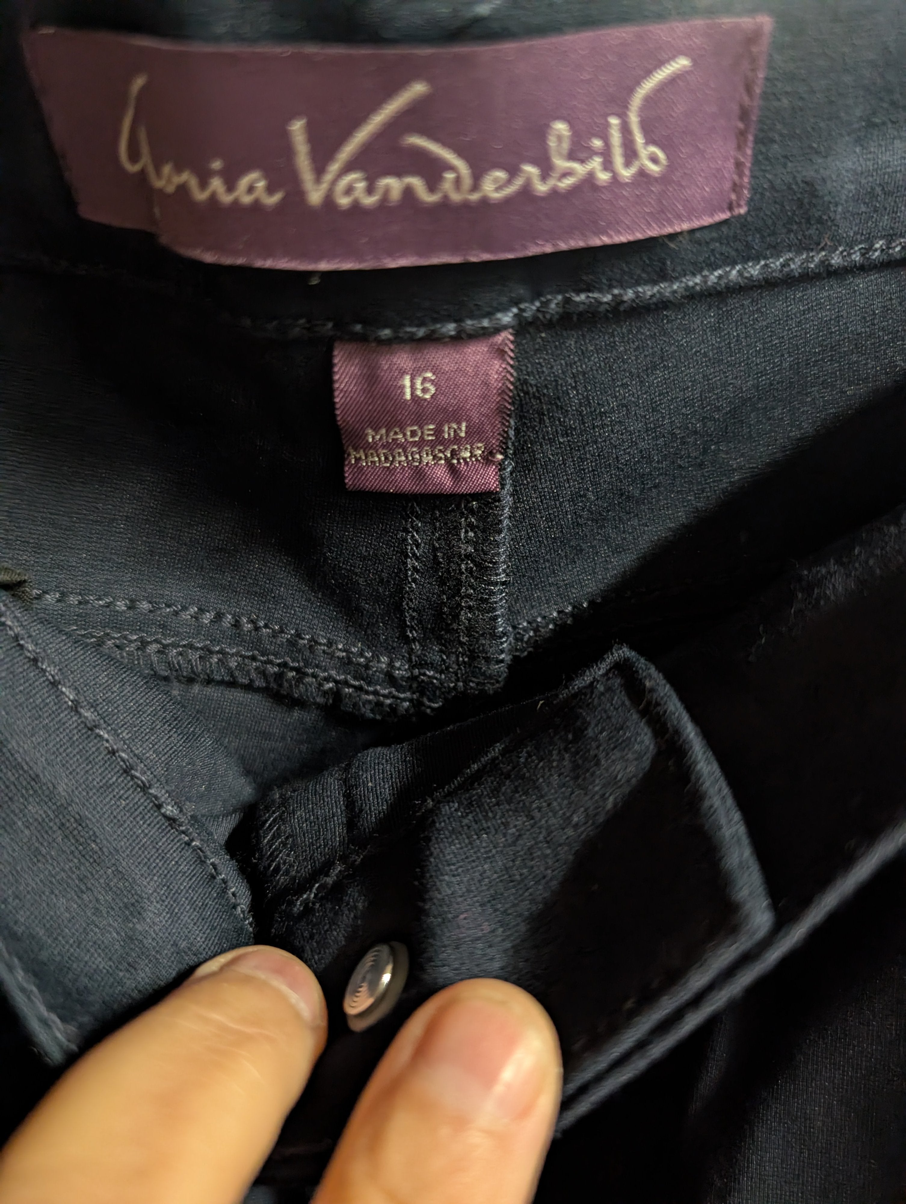 Gloria Vanderbilt Amanda Jeans Size 16 - Image 2