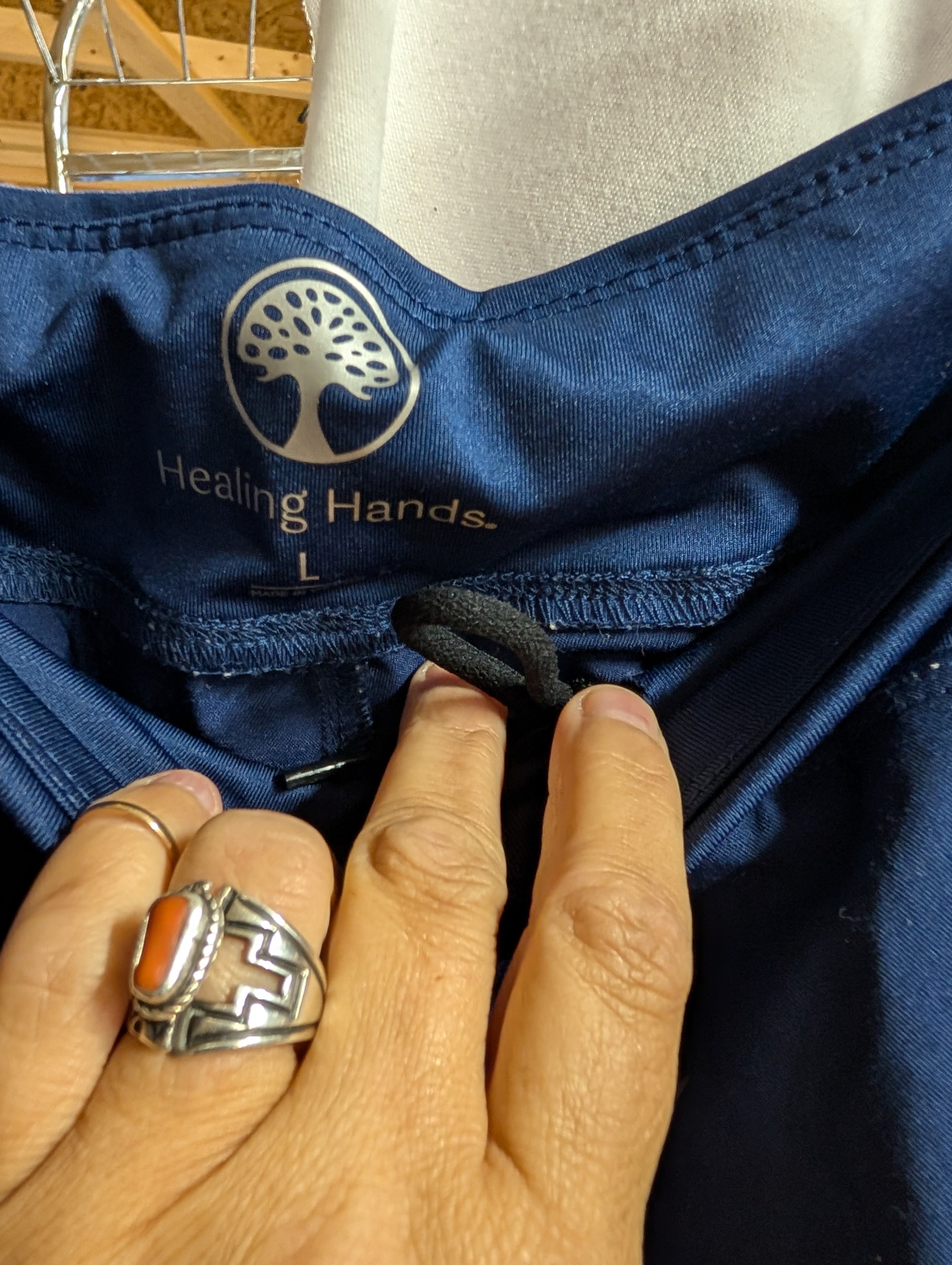 Healing Hands Navy Scrub Pants with Zipper Pockets - Image 4