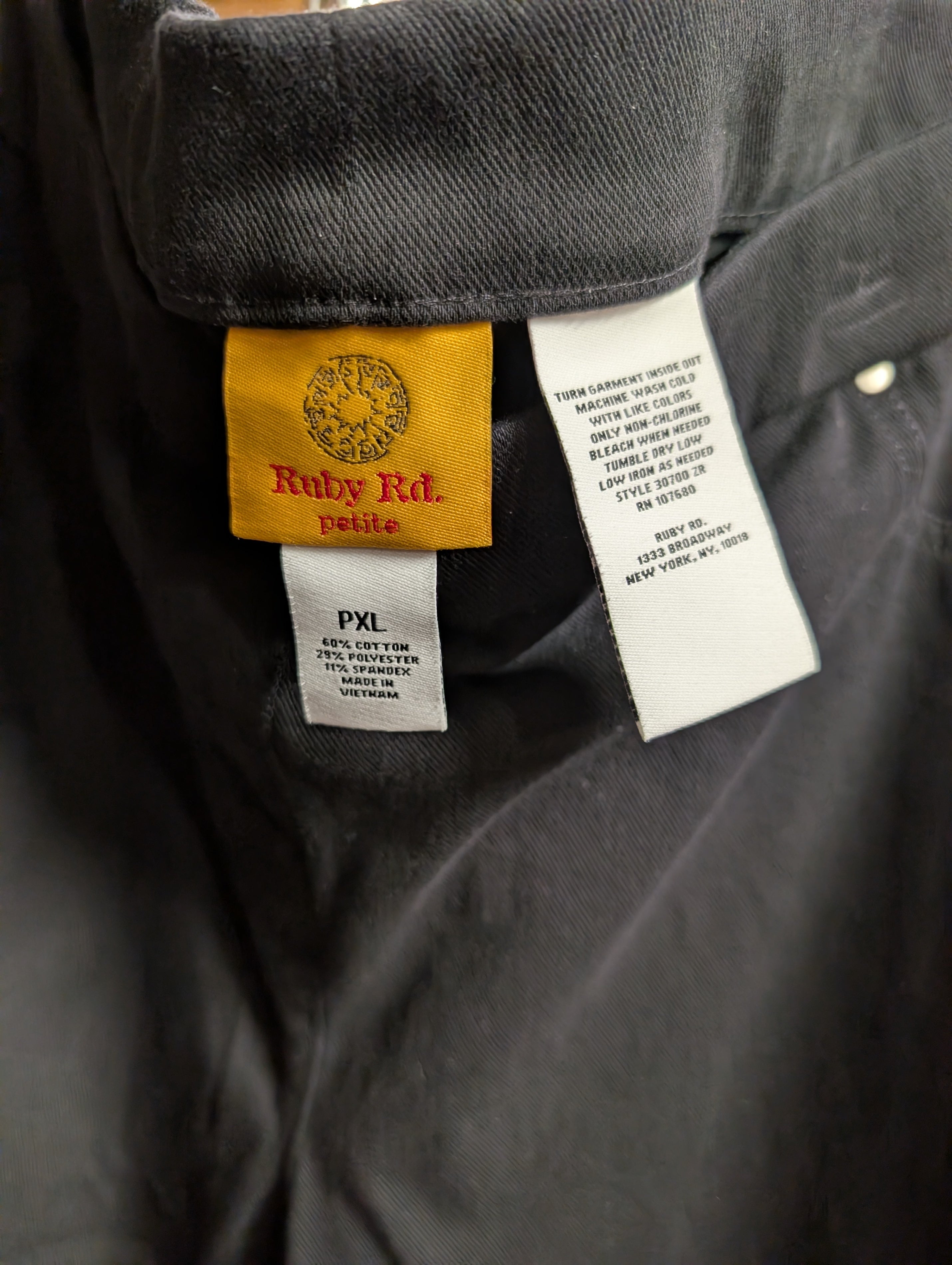 Ruby Rd. Petite Black Pants PXL - Image 2