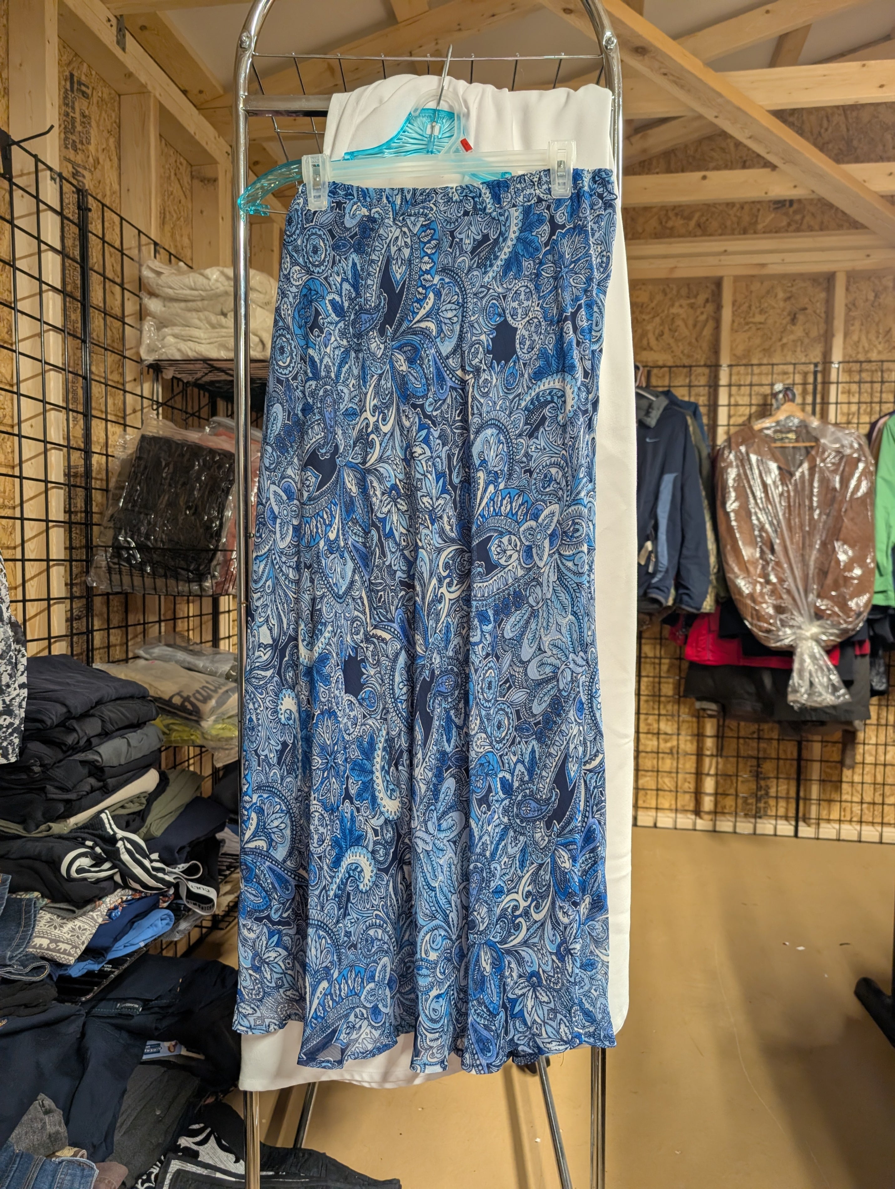 Roz & Ali Women's 1X Paisley Skirt - Image 1