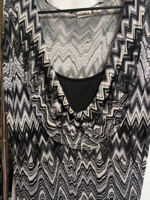 Cato Women's Chevron Pattern Dress Size S - Image 2