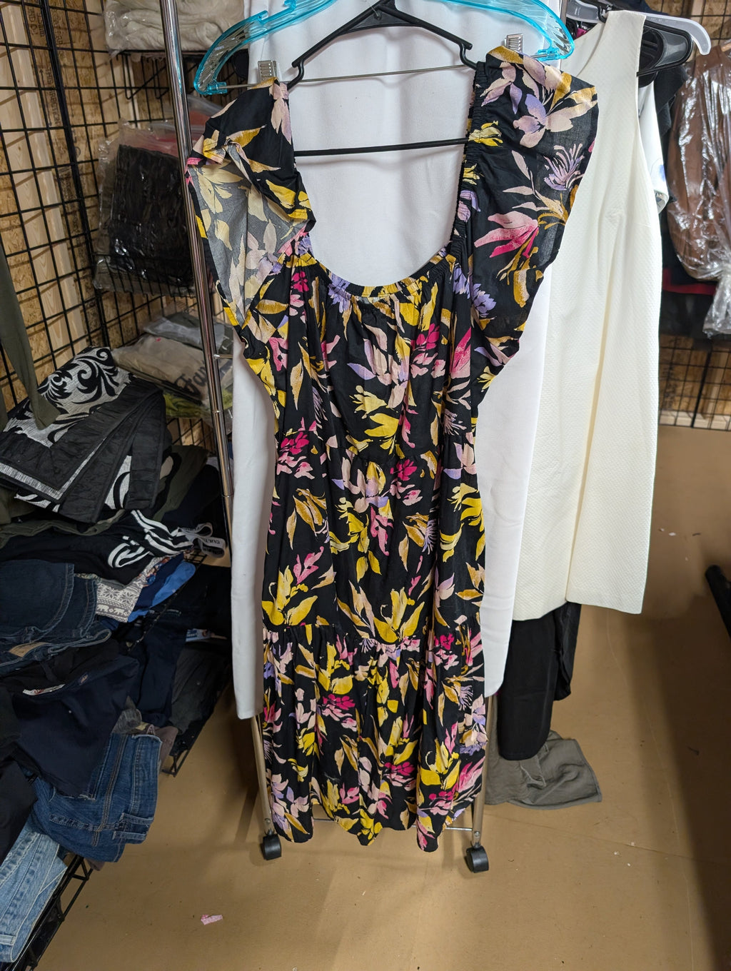 Time and Tru Floral Dress Size L (12-14) - Image 1