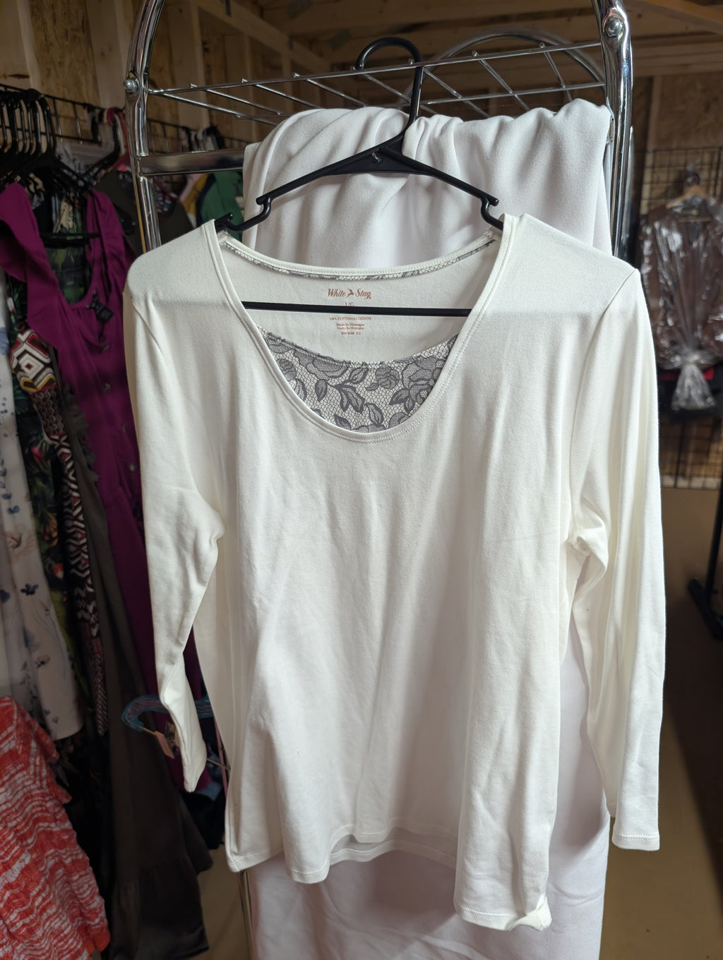 White Stag Women's Long Sleeve Top Size L/G (12-14) - Image 1