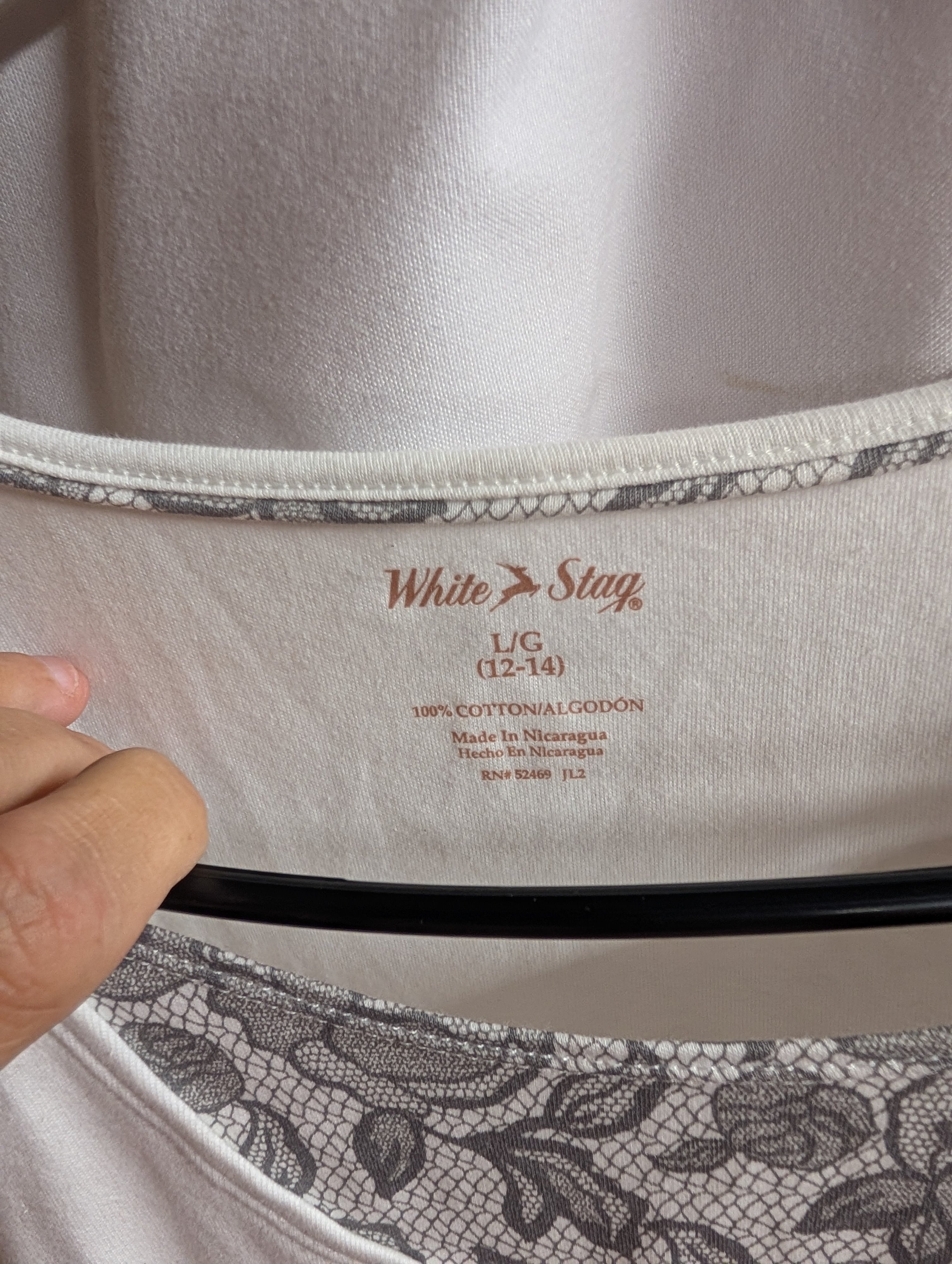 White Stag Women's Long Sleeve Top Size L/G (12-14) - Image 2