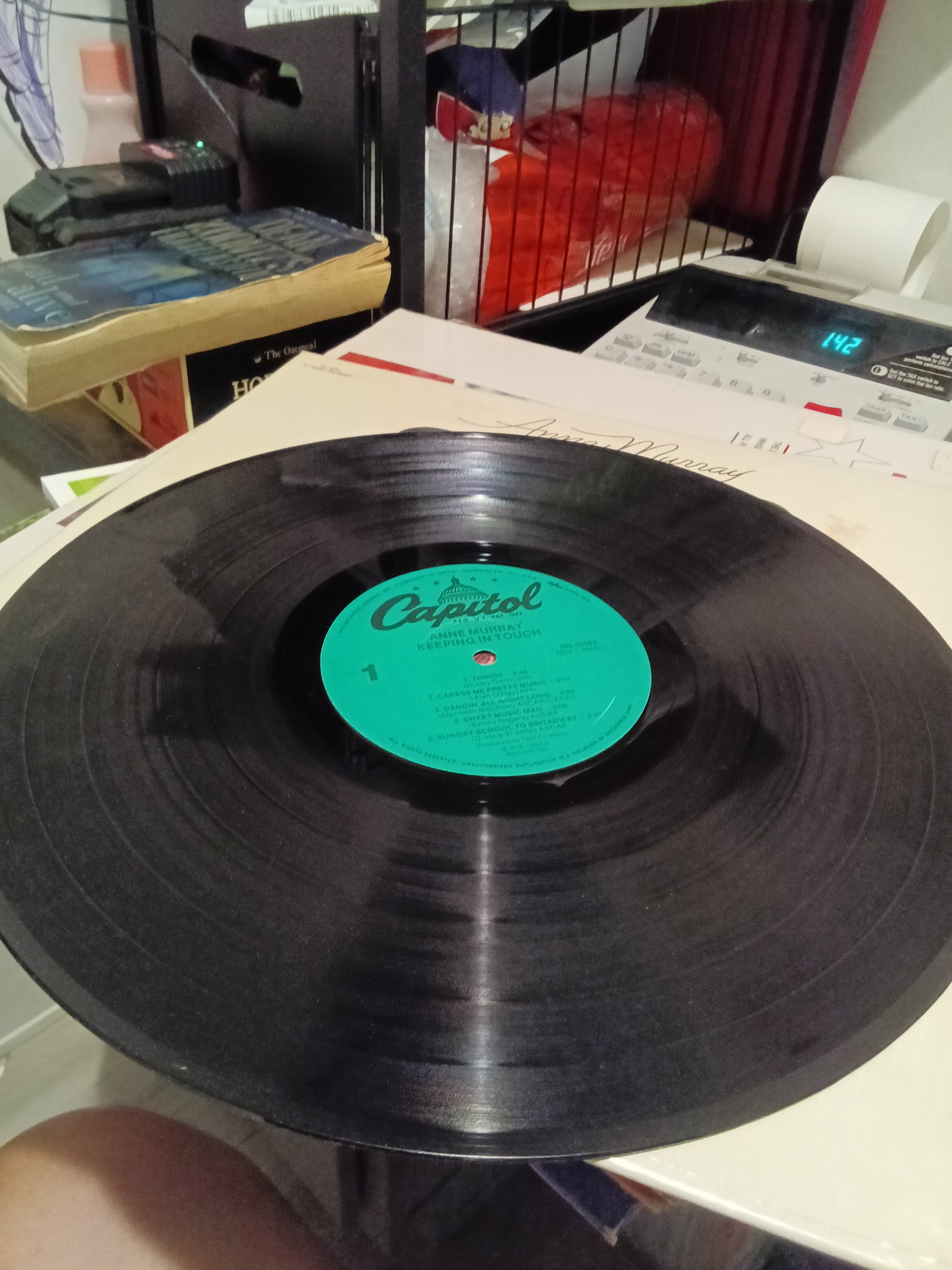 Capitol Records 1976 Vinyl Album Re-Issue - Image 4