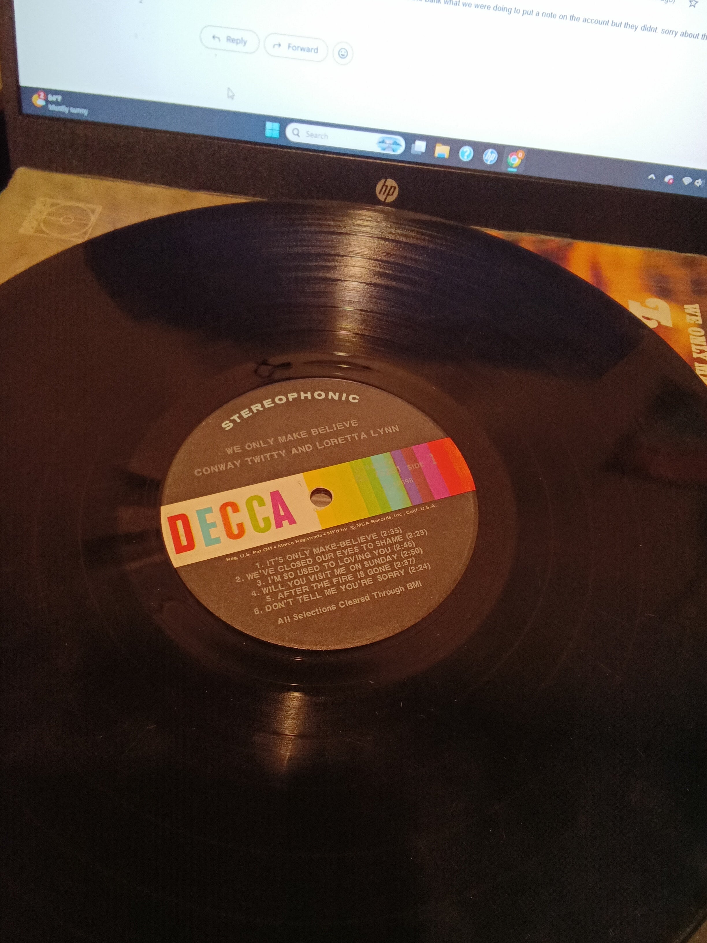 Loretta Lynn & Conway Twitty Vinyl Record - We Only Make Believe - Image 4
