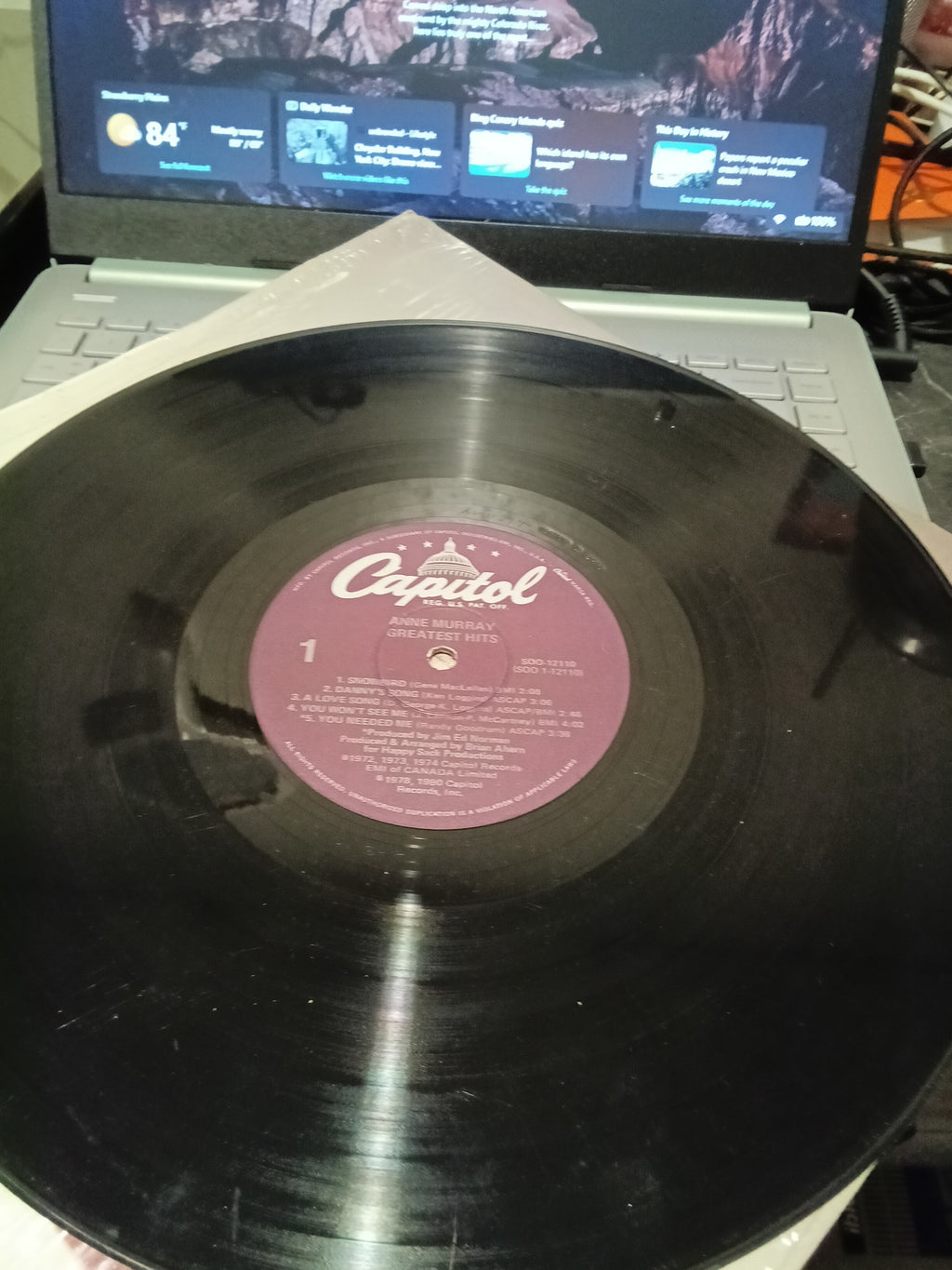 Anne Murray's Greatest Hits Vinyl Record by Capitol - Image 4