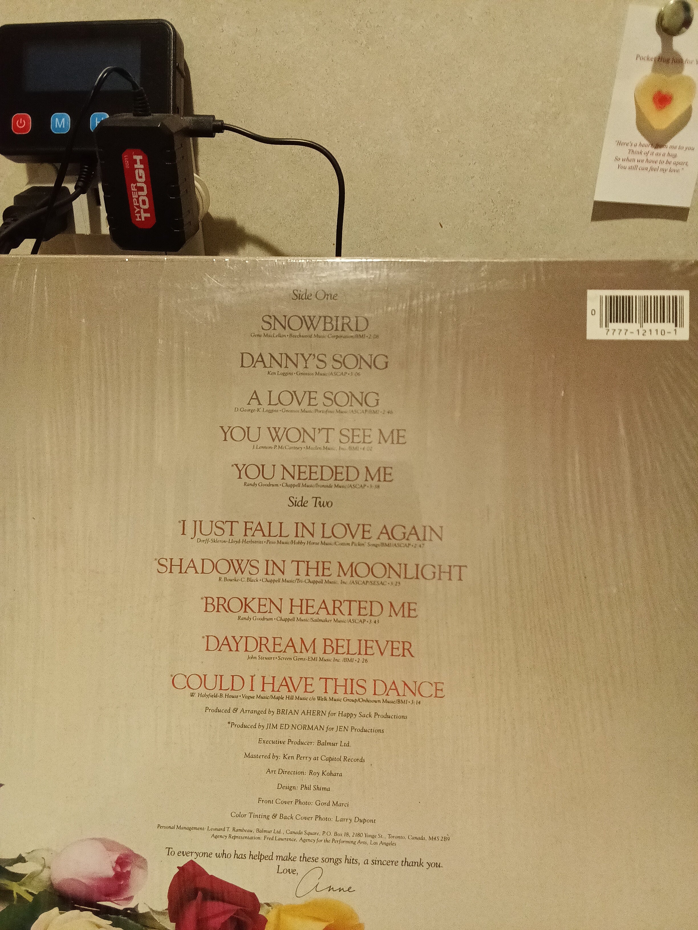 Anne Murray's Greatest Hits Vinyl Record by Capitol - Image 2