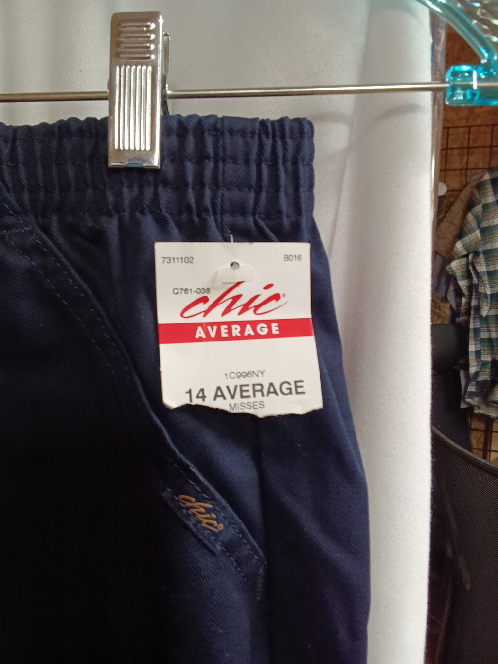 Chic Elastic Waist Navy Shorts - Image 3