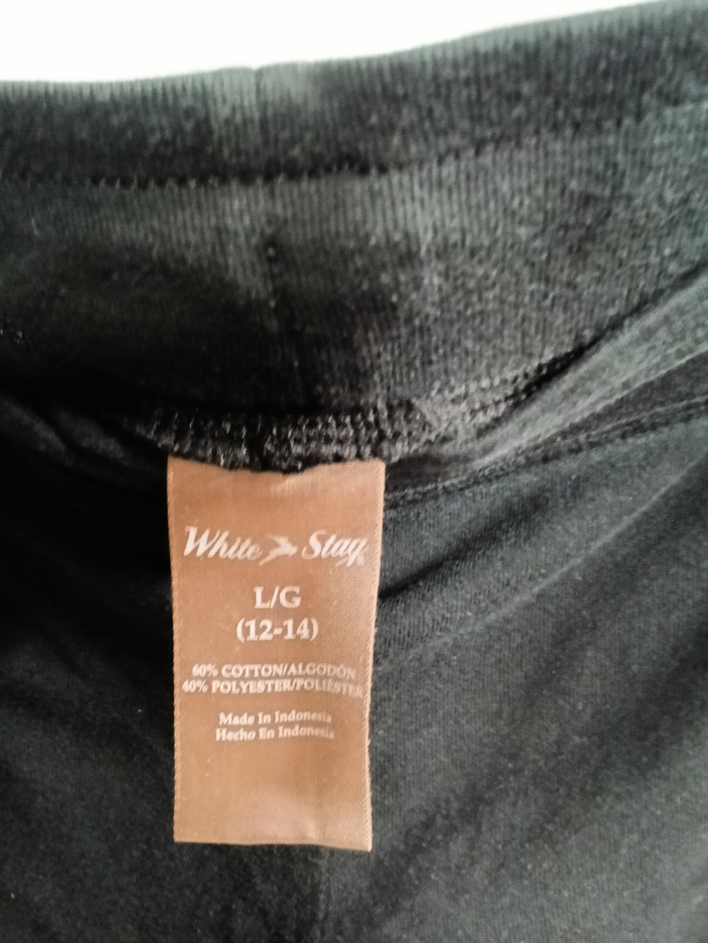 White Stag Black Casual Shorts with Pockets - Image 3