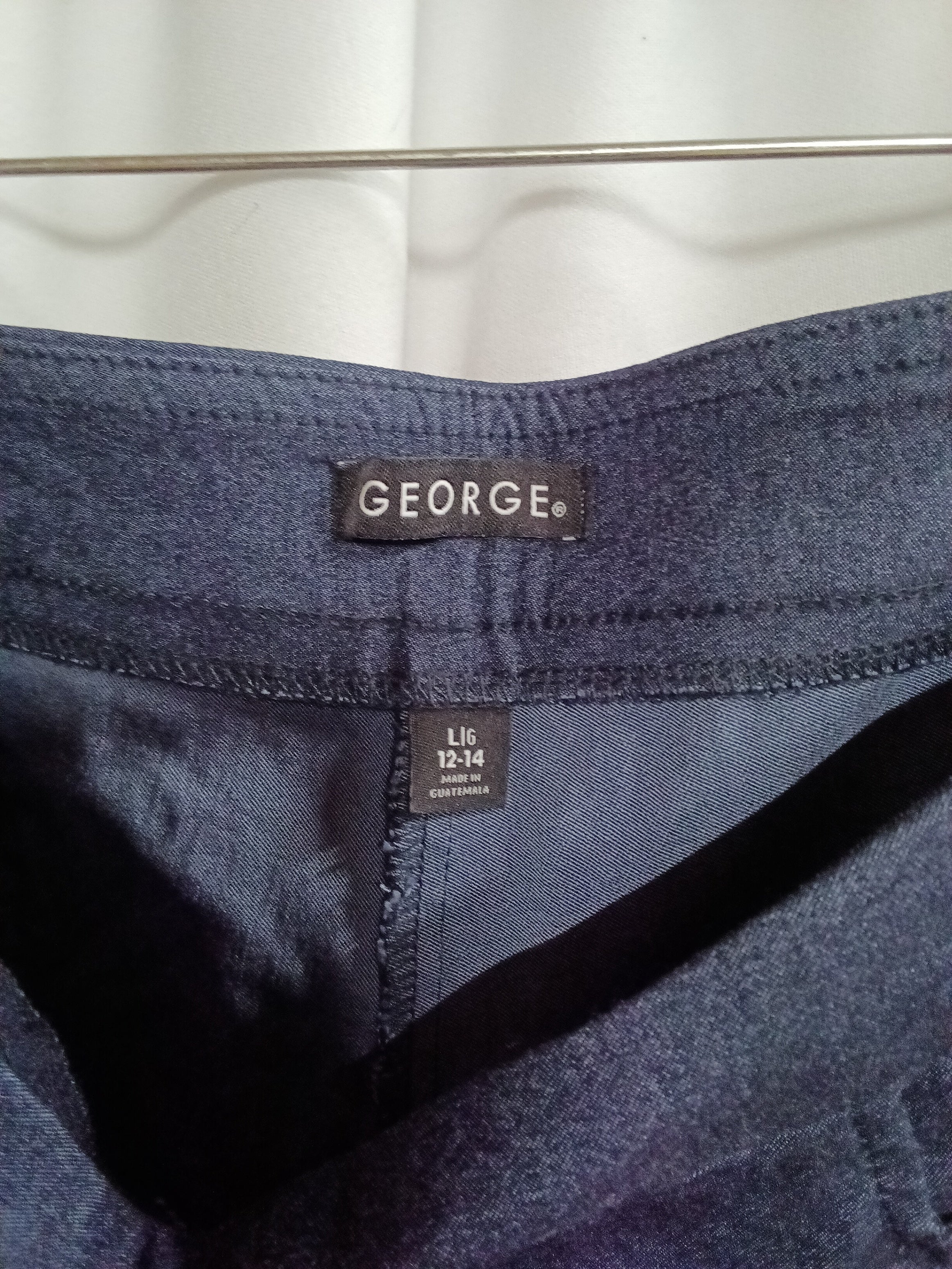 Women's George Navy Casual Shorts with Pockets - Image 3