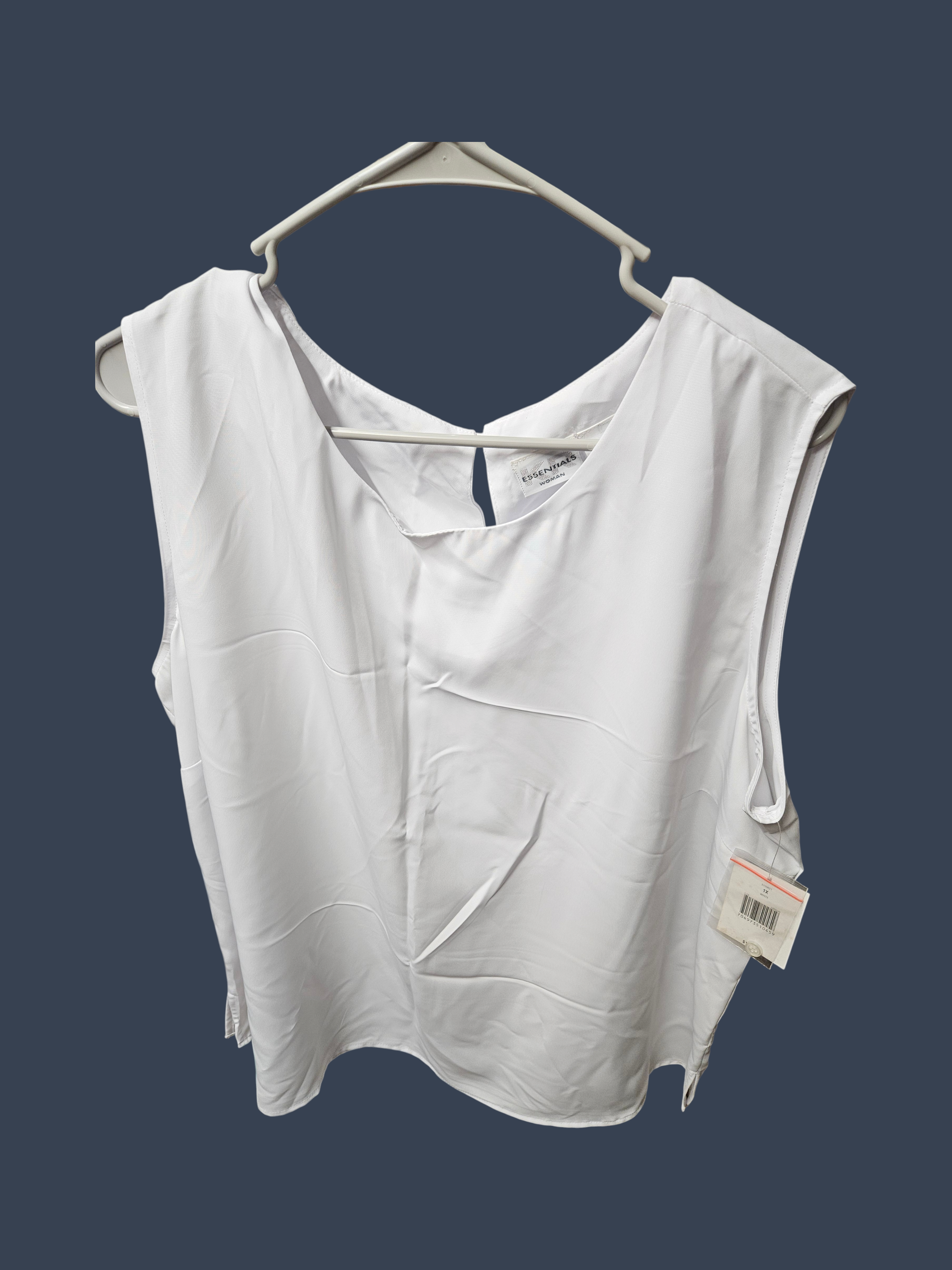 Essentials Women's Sleeveless Top White Size 1X - Image 1