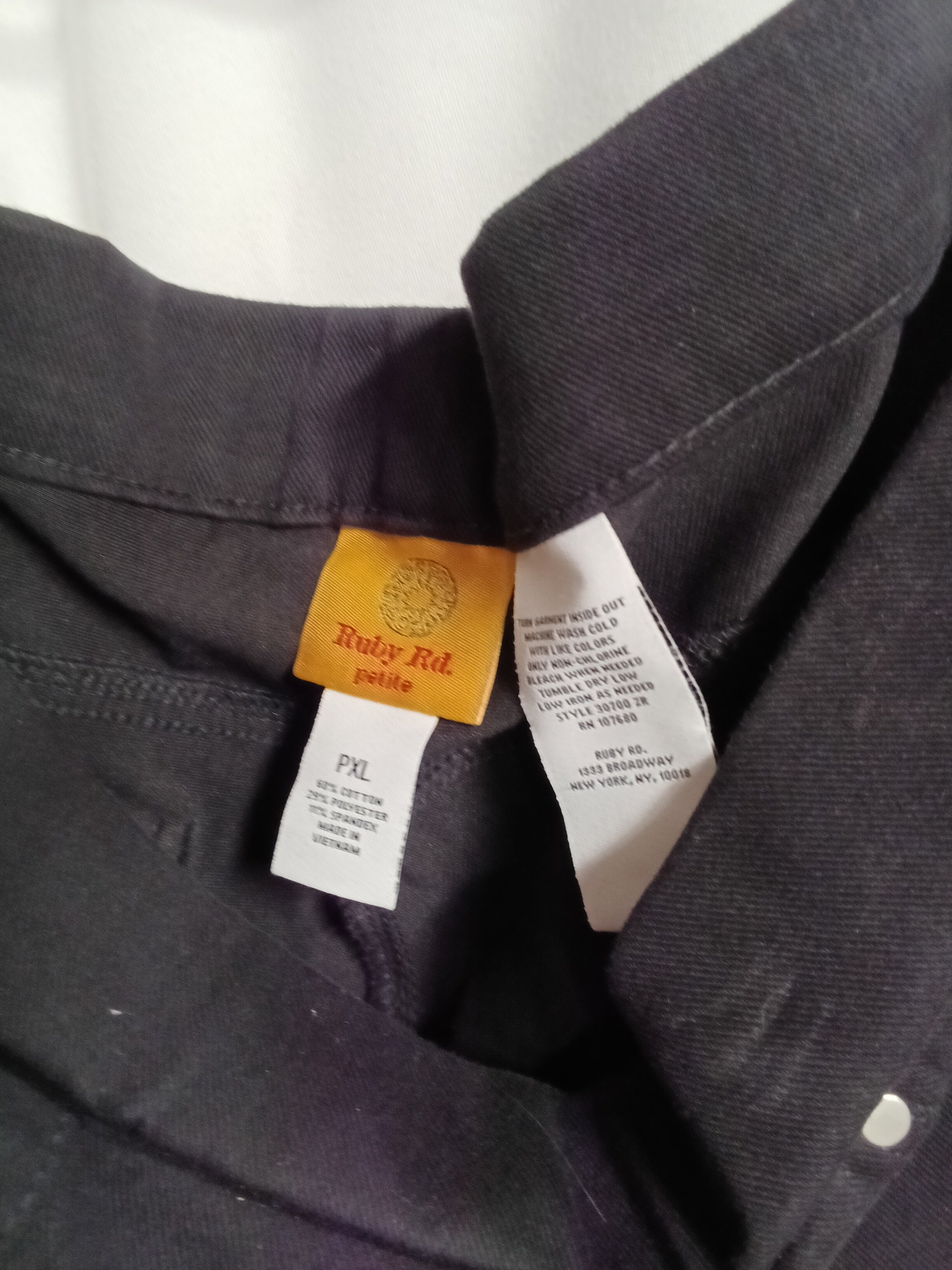 Ruby Rd. Petite Black Pants PXL - Image 2