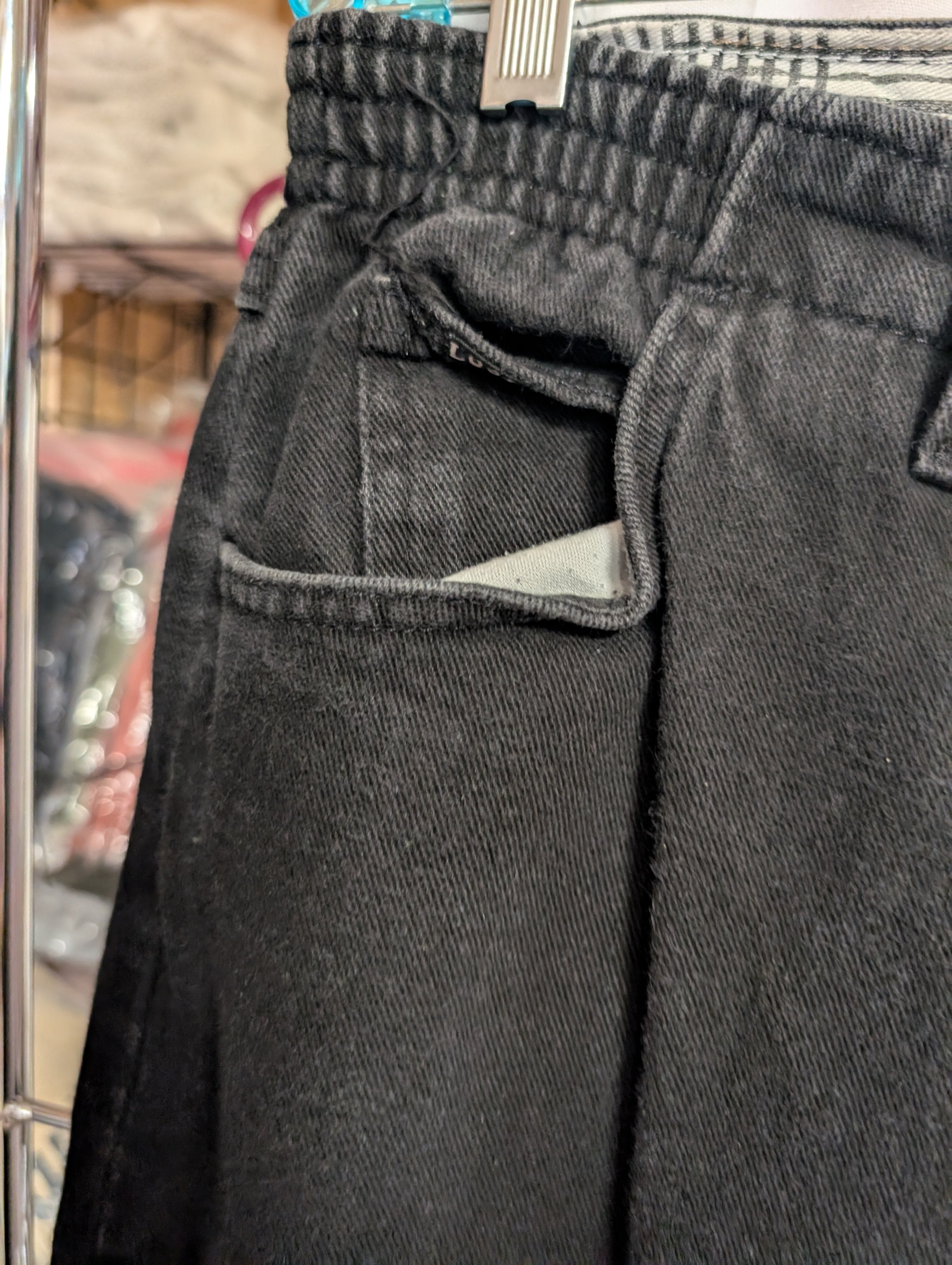 Levi's Women's Black High-Waisted Jeans - Image 3