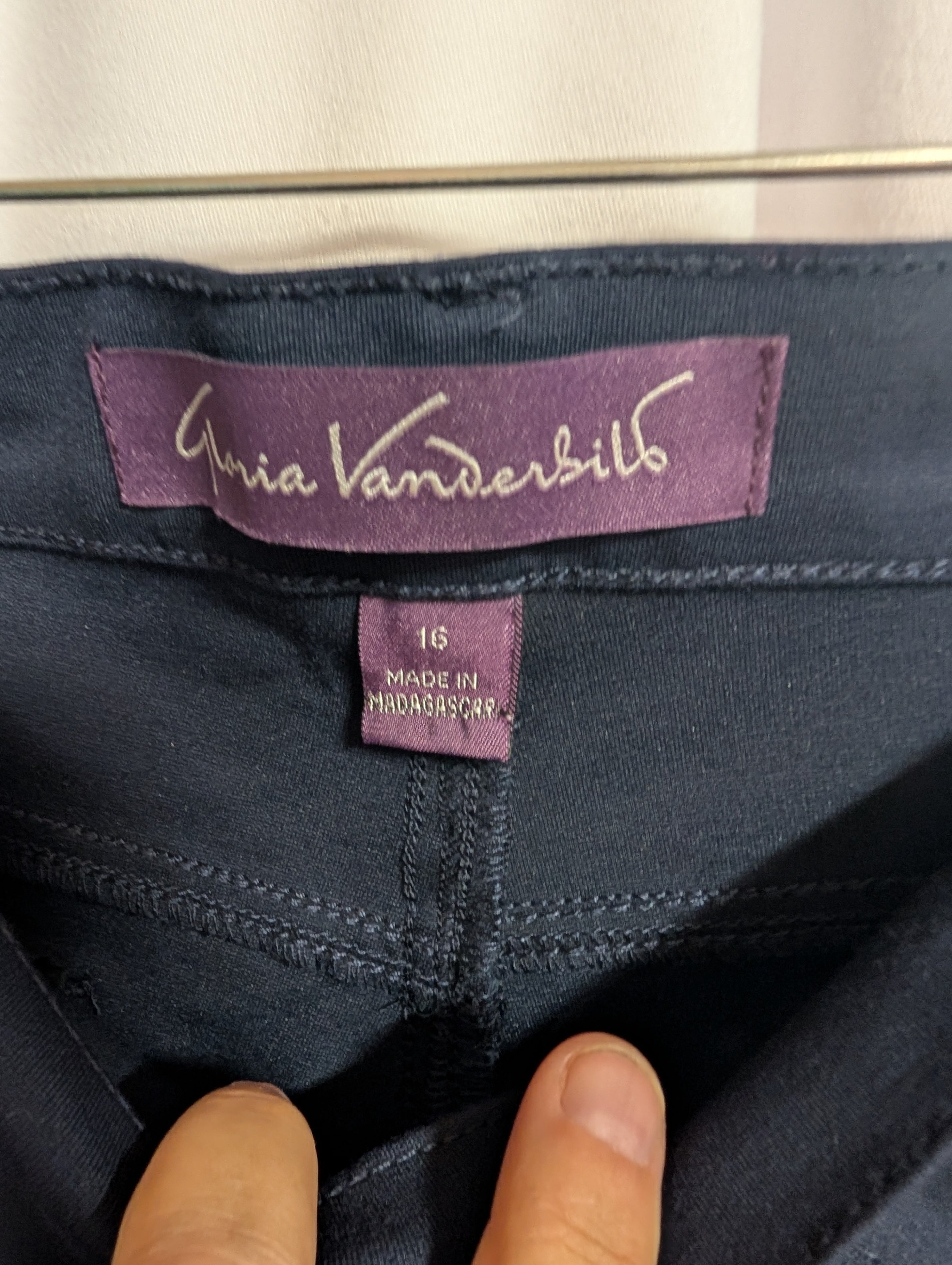Gloria Vanderbilt Women's Pants Size 16 - Image 2
