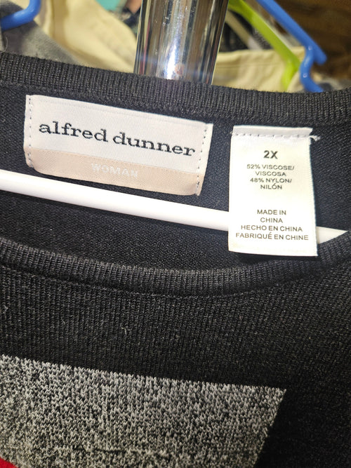 Alfred Dunner Women's Long Sleeve Top Geometric Design - Image 2