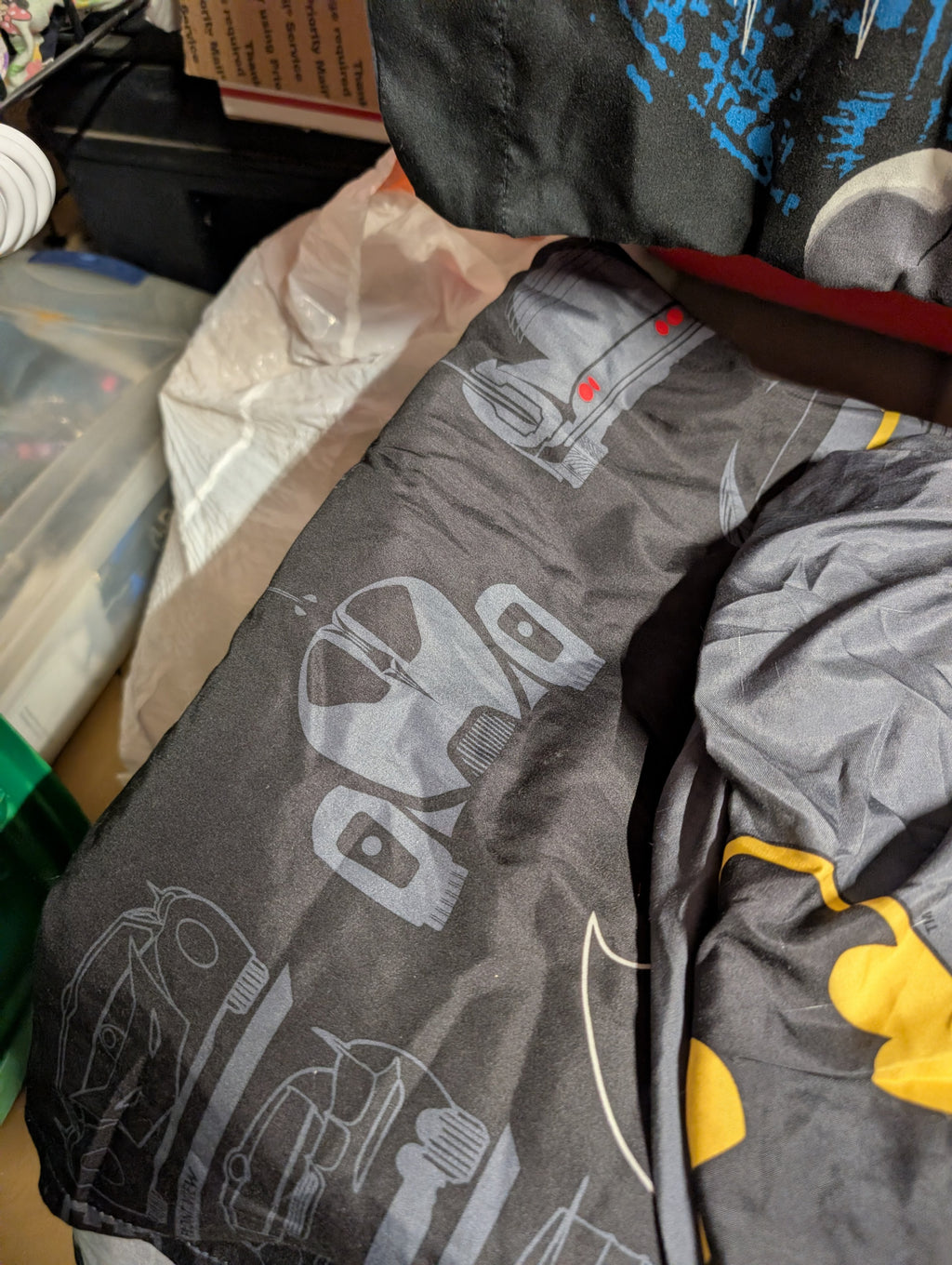Batman Full Bedding Set with  1 Pillowcase - Image 4