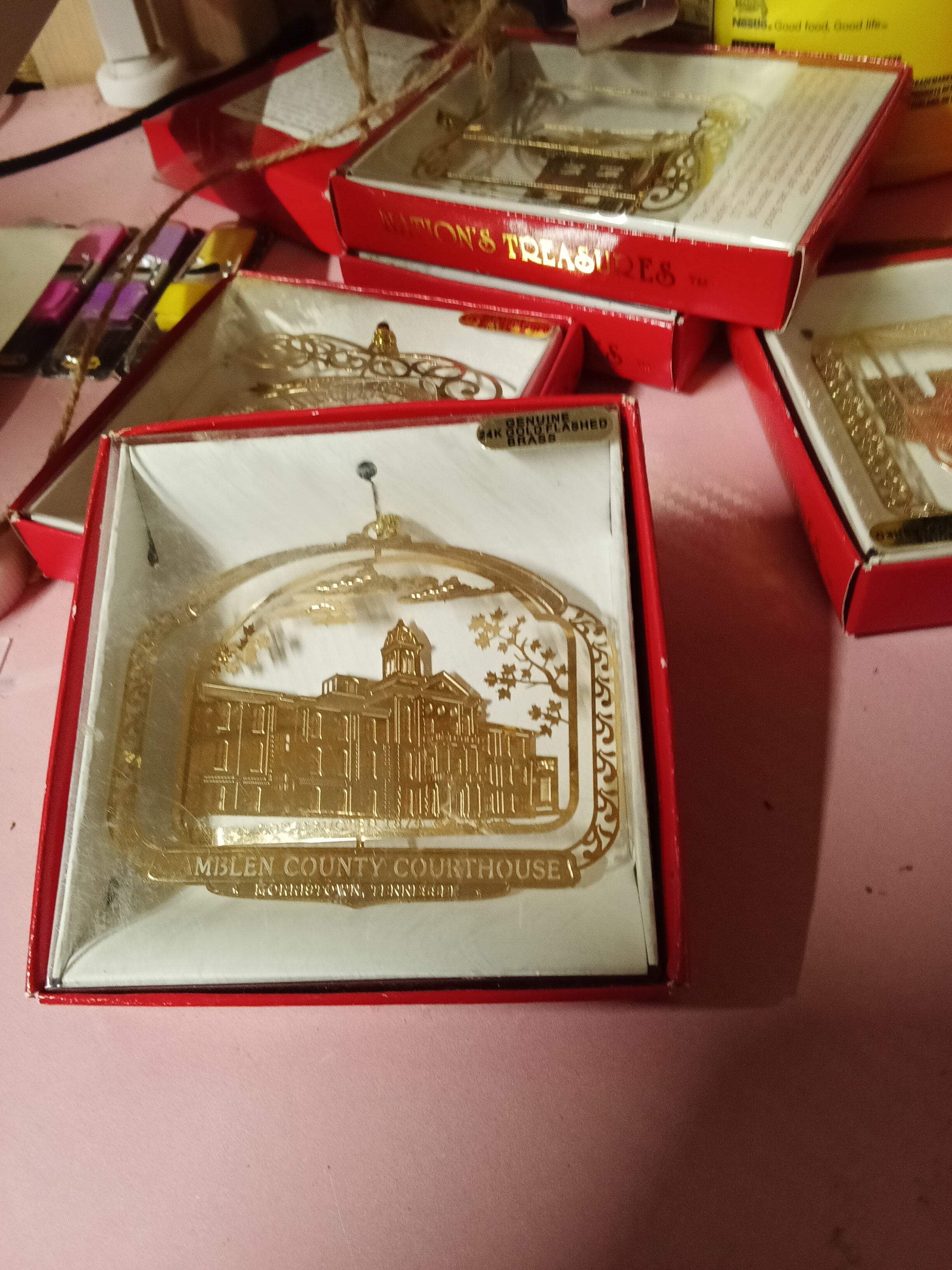 Nation'sTreasures Hamblen County Courthouse Ornament - Image 1